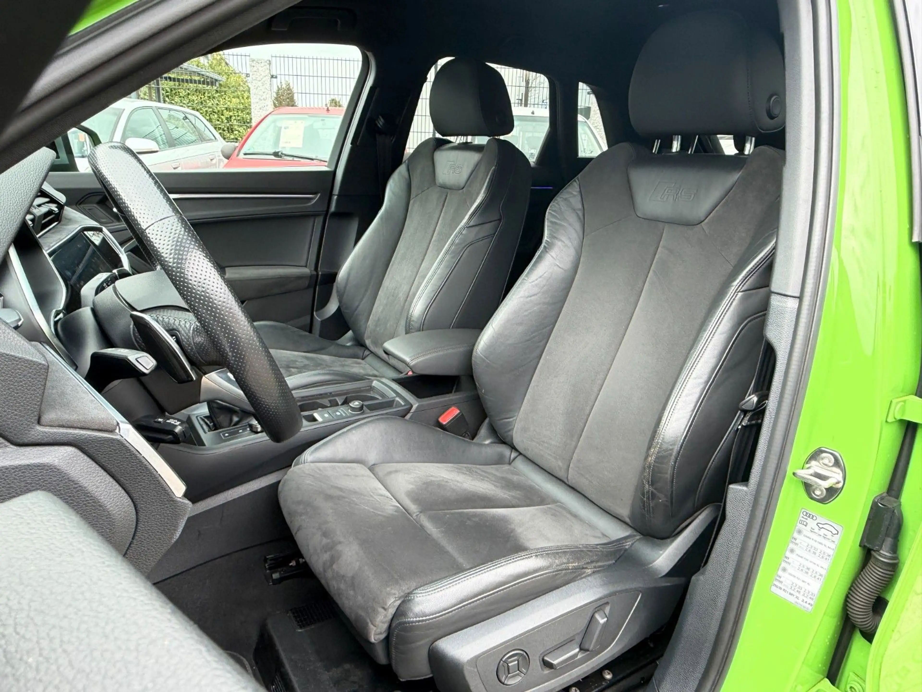 Audi RS Q3 2.5 TFSI S tronic quattro — photo 5