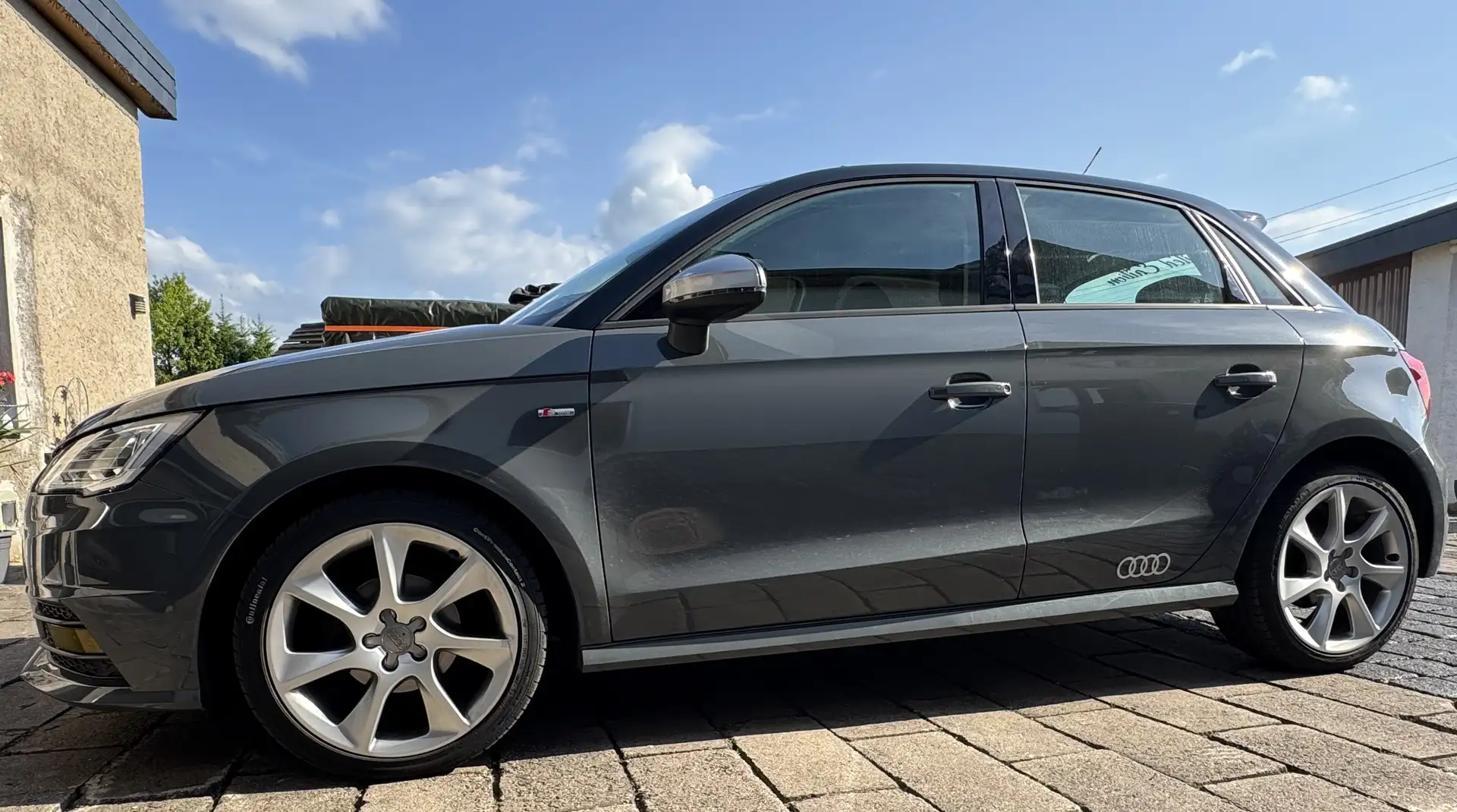 Audi A1 1.0 TFSI ultra Sportback design - 1