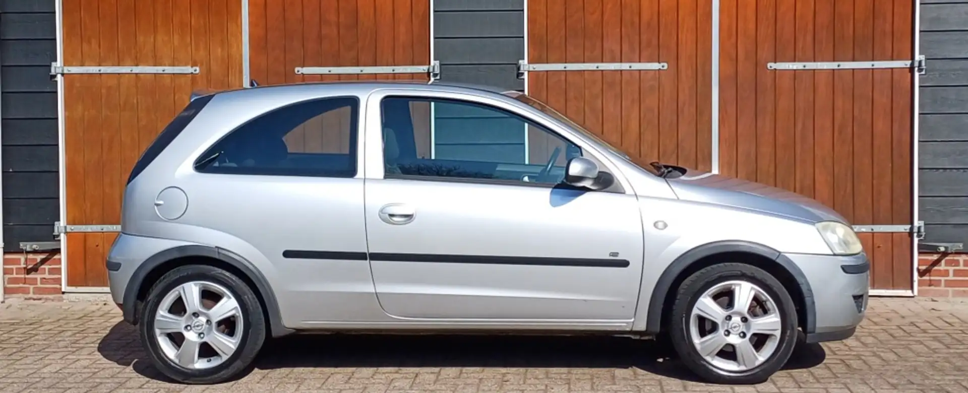 Opel Corsa 1.4-16V Full Rhythm, Airco, 18-3-2026 APK, NAP Gris - 2