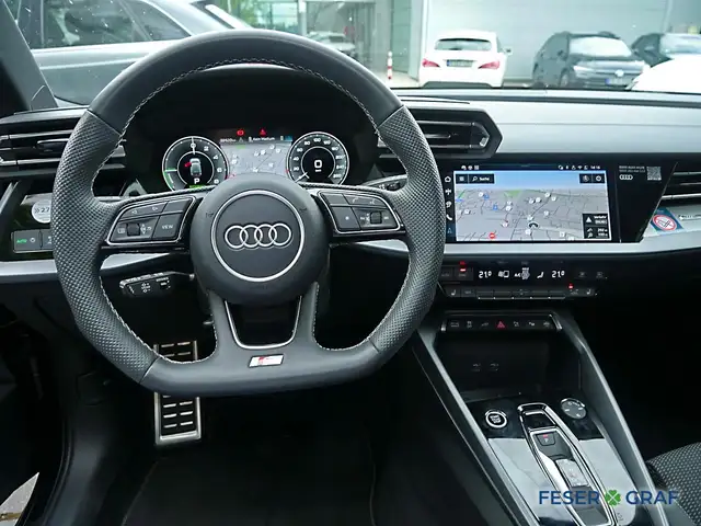 Audi A3 view 4