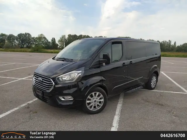 Ford Tourneo Custom titanium