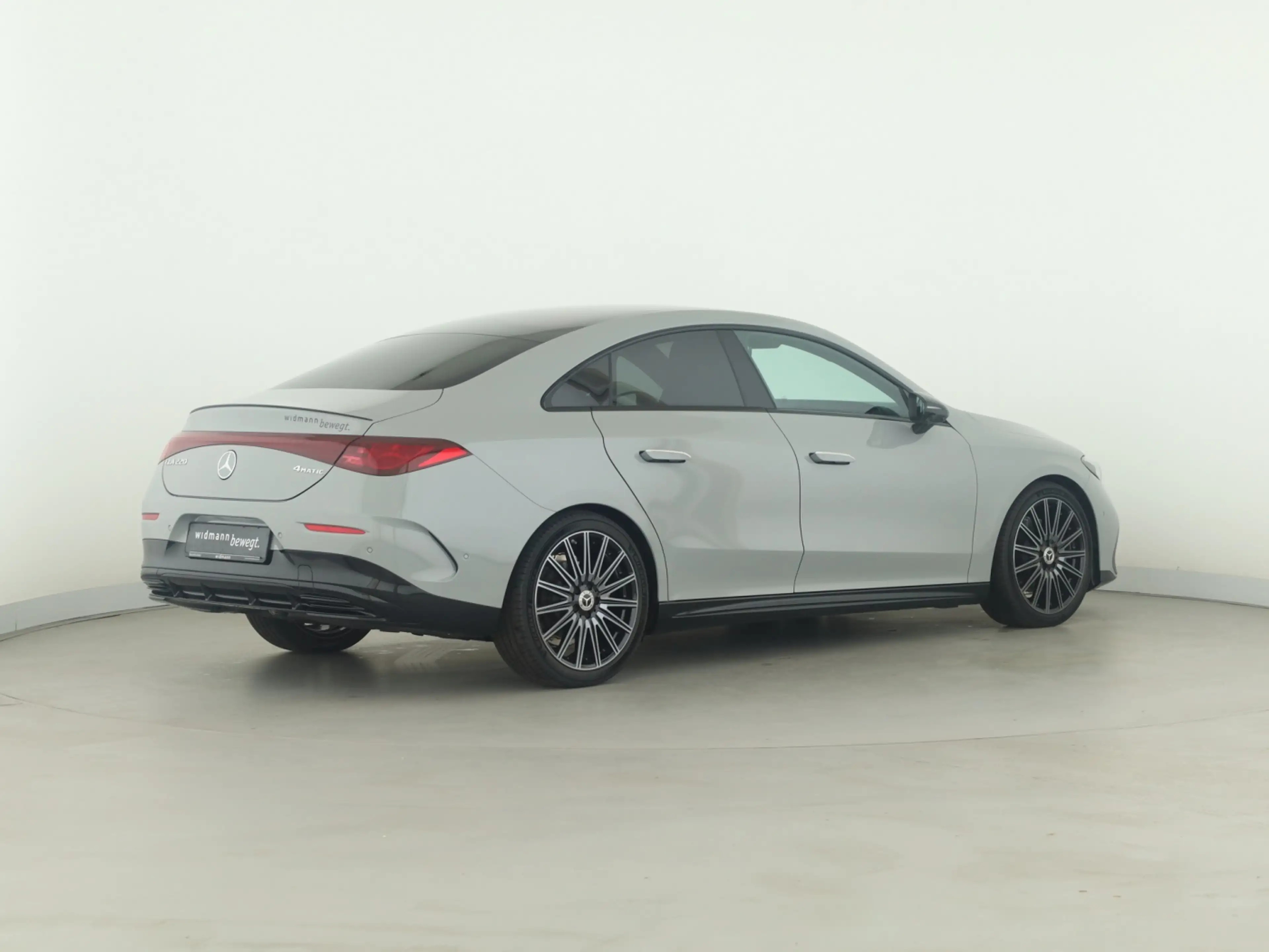 Mercedes-Benz CLA 220 4MATIC AHK AUT DynLicht Fernlichtass. LM — photo 6