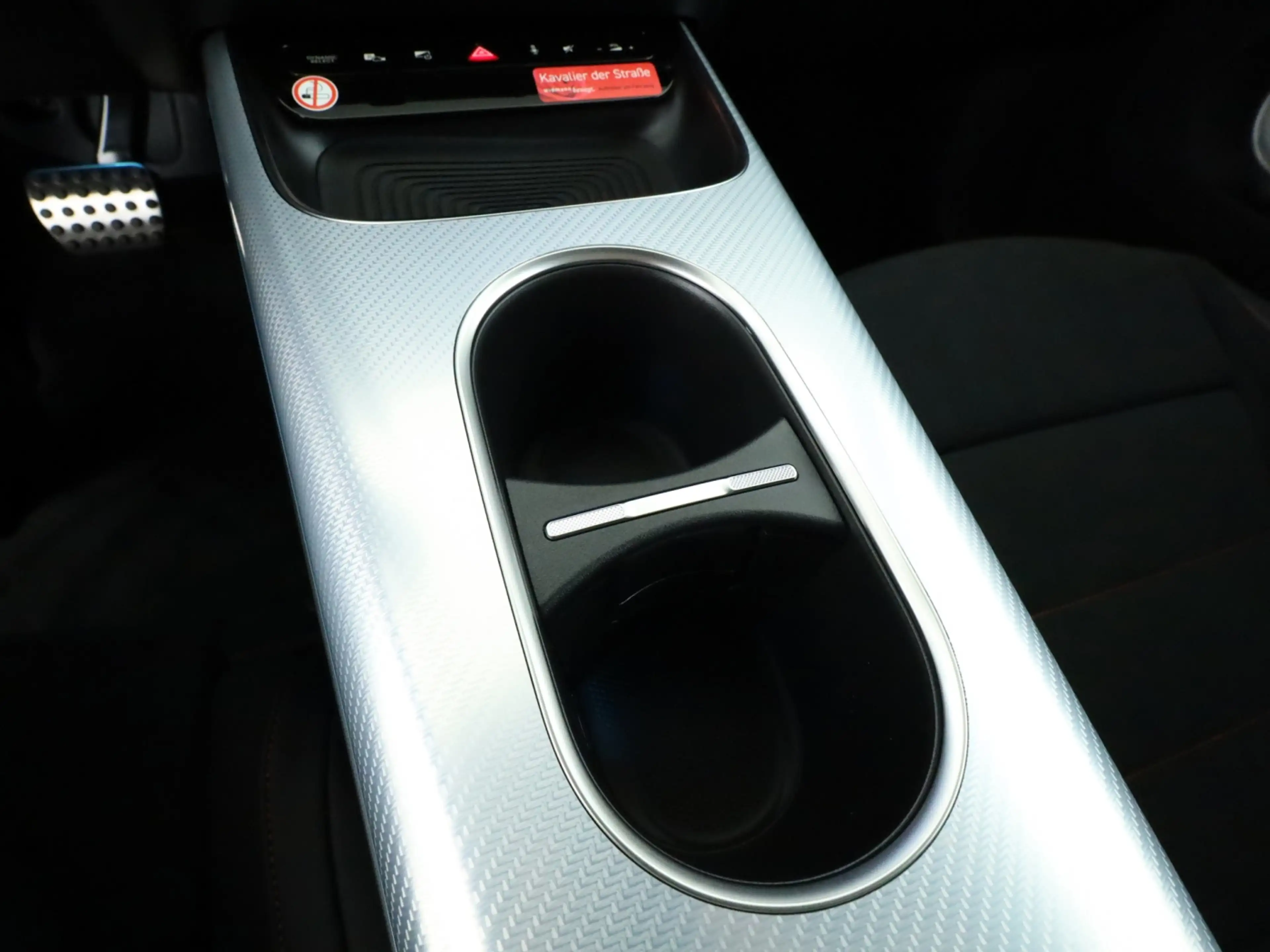 Mercedes-Benz CLA 220 4MATIC AHK AUT DynLicht Fernlichtass. LM — photo 15