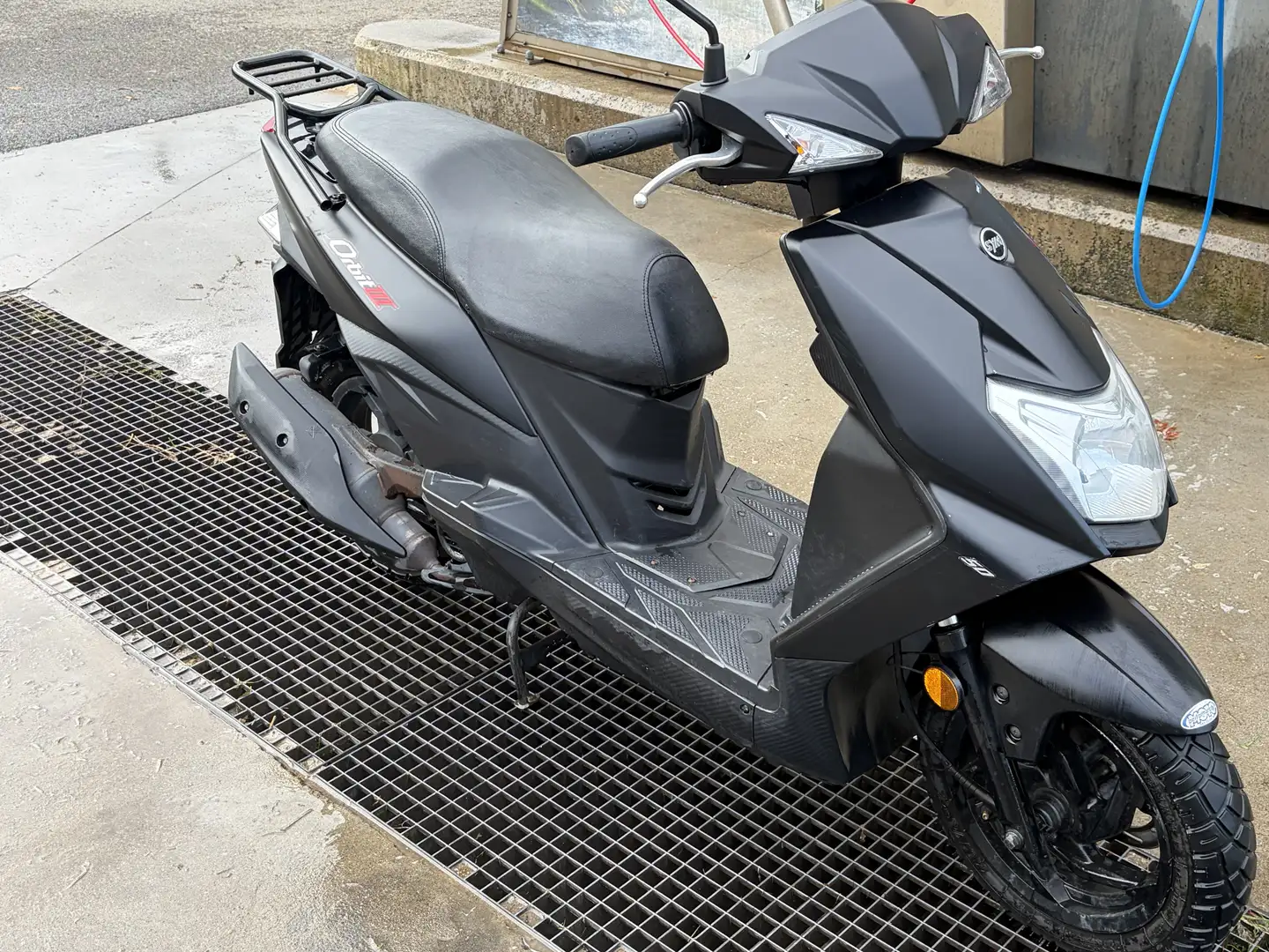 SYM Orbit III Fekete - 2