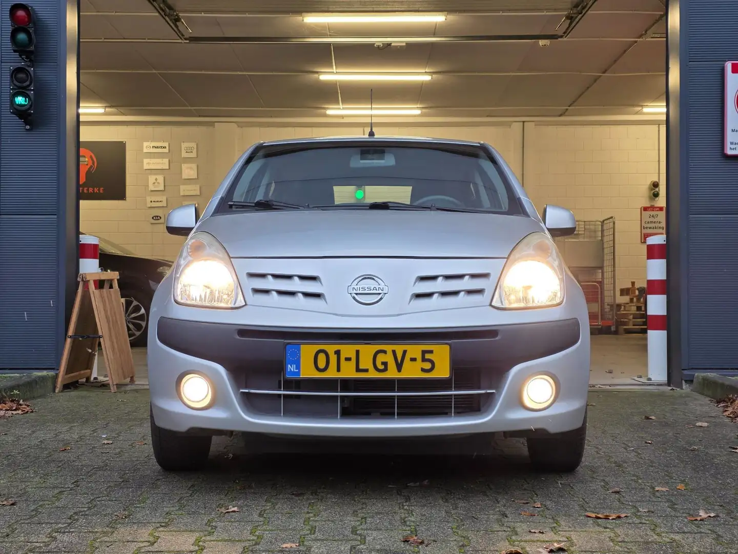 Nissan Pixo 1.0 Acenta / NAP / AIRCO / 5-DEURS / NWE OH.BEURT Grau - 2