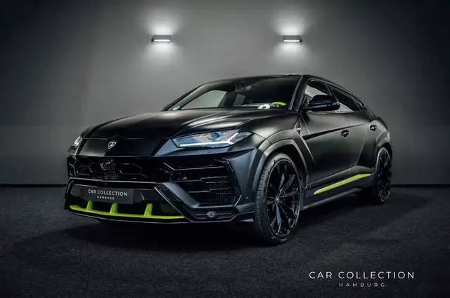 Lamborghini Urus Graphite Capsule | 1. Hand | Carbon | B&O