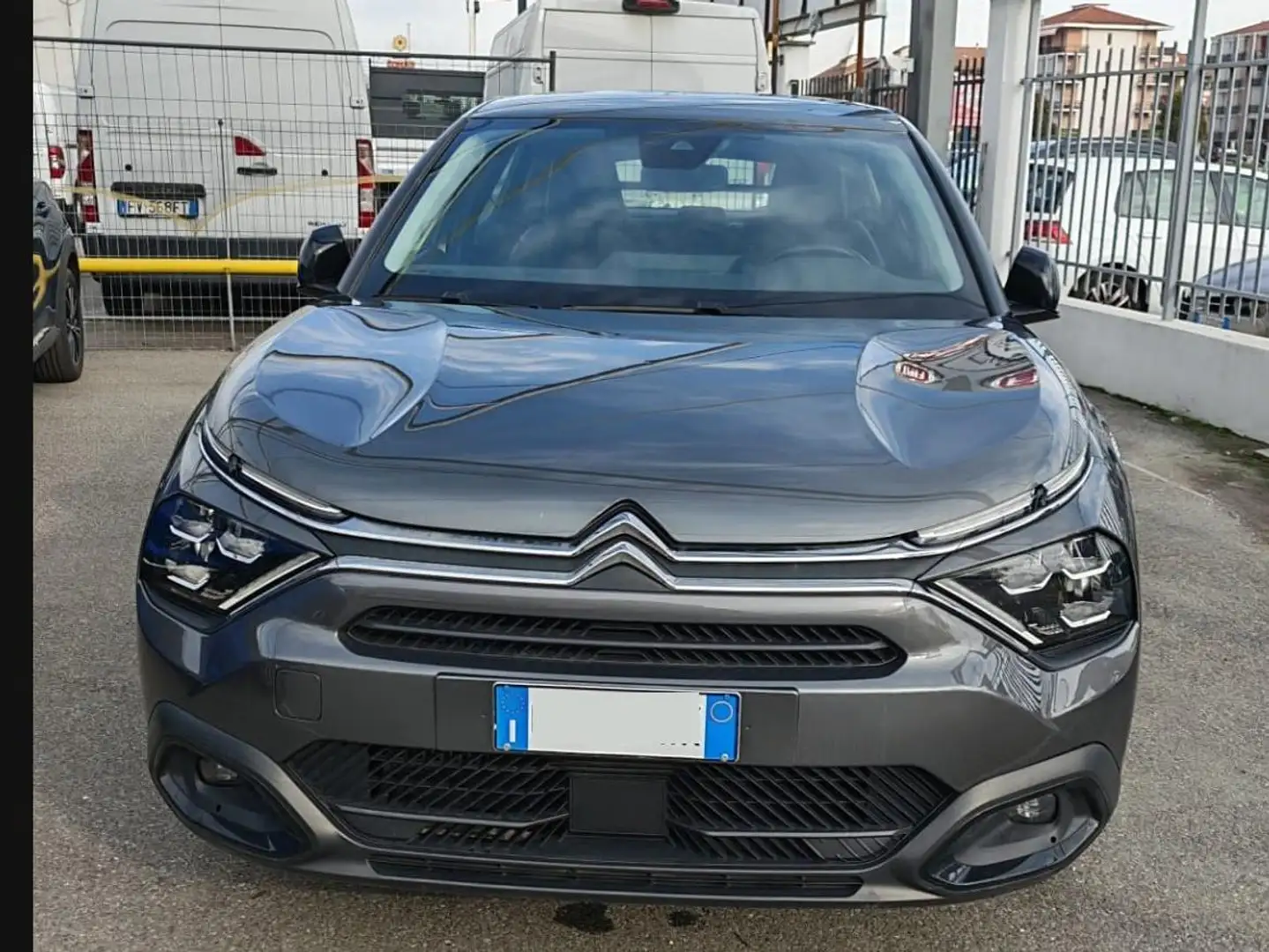 Citroen C4 C4 III 2021 1.5 bluehdi Feel Pack s Grijs - 2