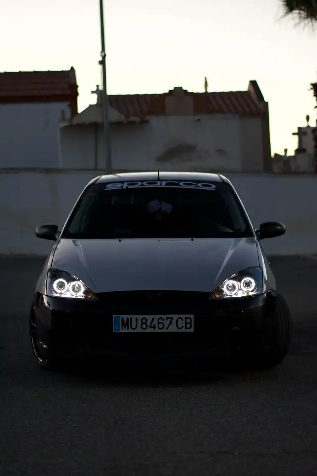 Ford Focus 1.6i 16v Ghia, foto 2