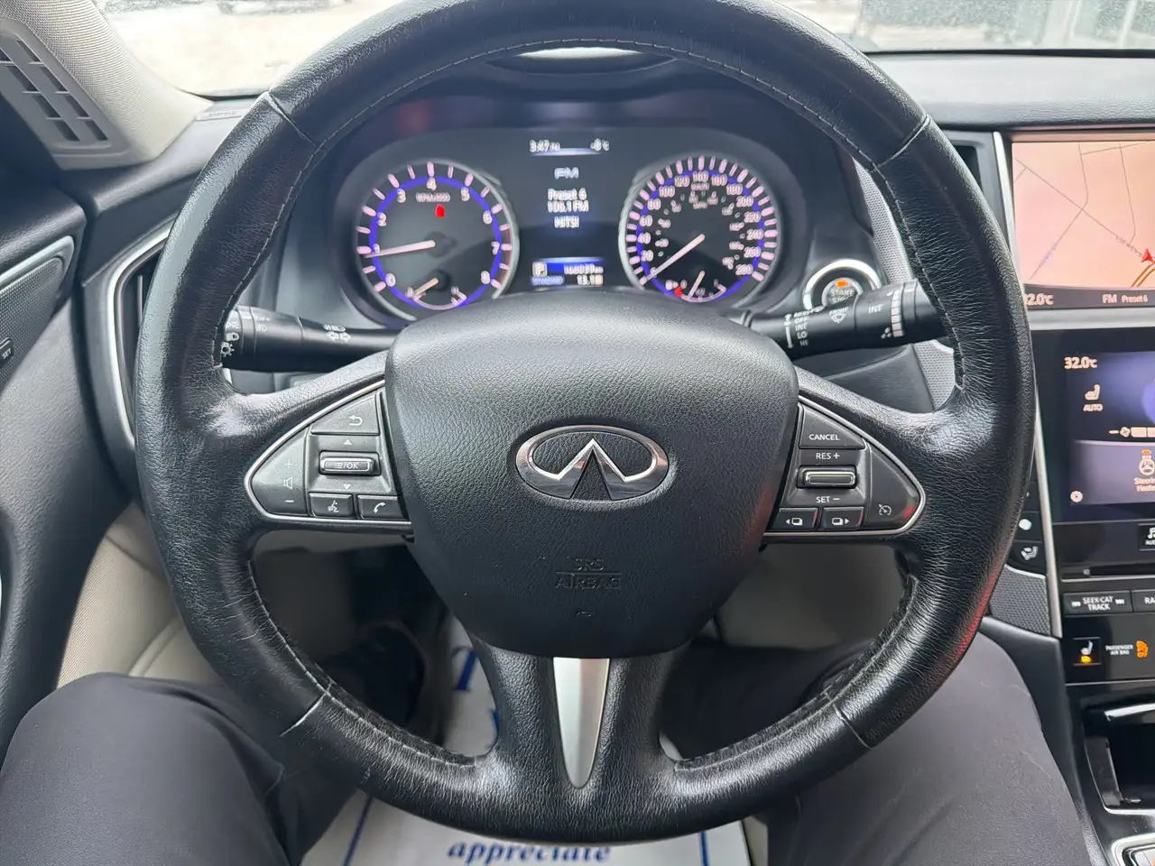 Infiniti Q50 снимка Infiniti Q50