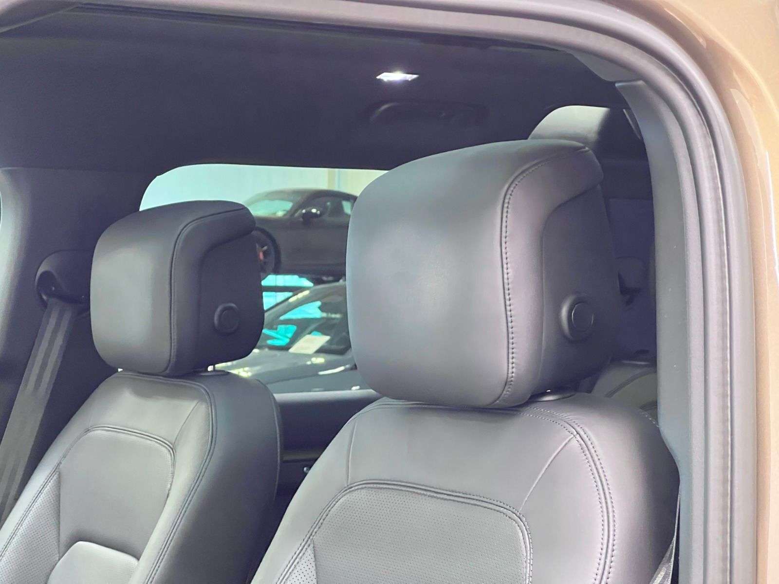 2025 Land Rover Defender X-DYNAMIC SE | PREMIUM INTERIOR PKG | 22 INCH WHEE thumb 25