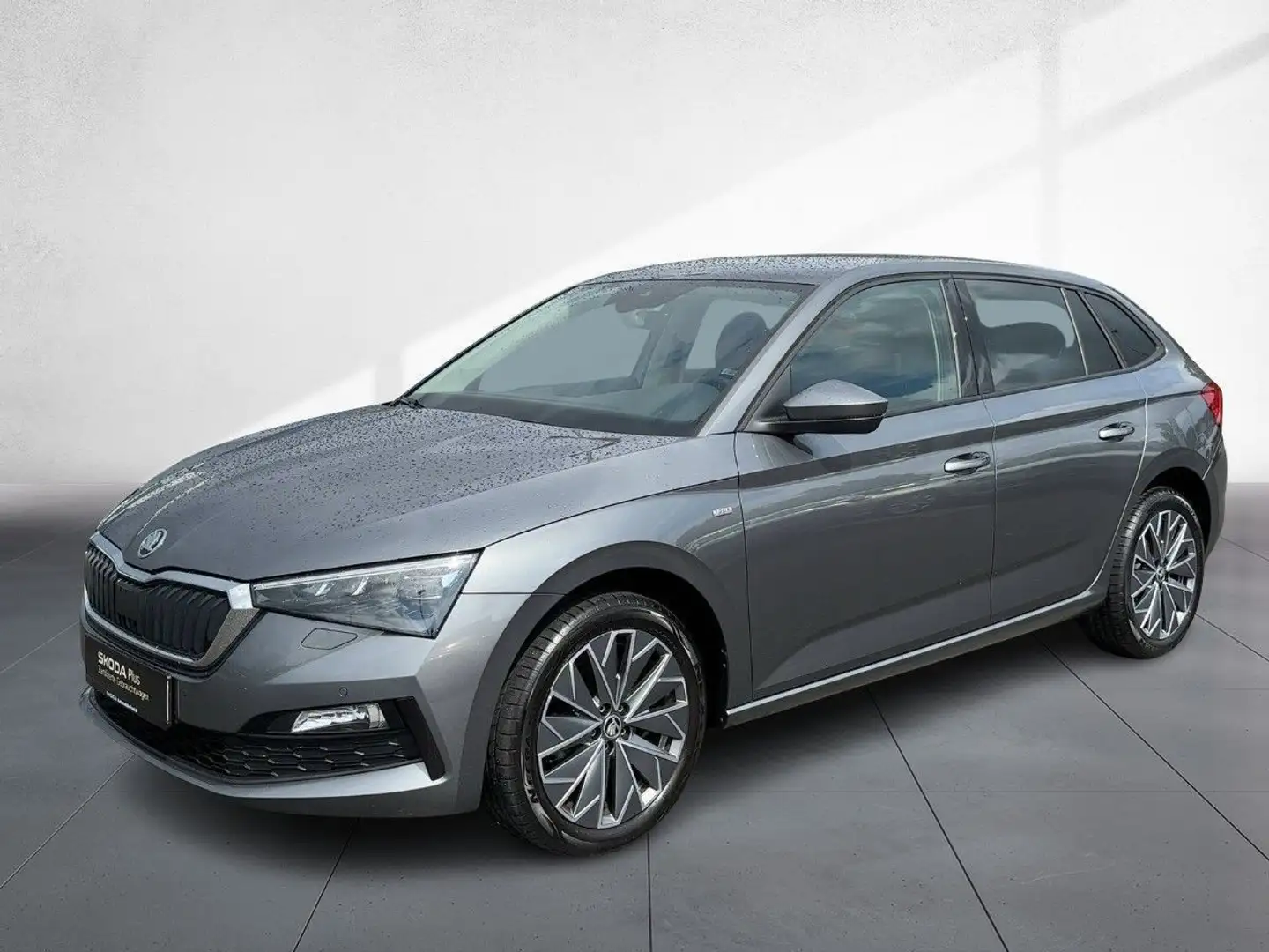 Skoda Scala 1.0 TSI Tour Kamera DAB LED Navi Grau - 2