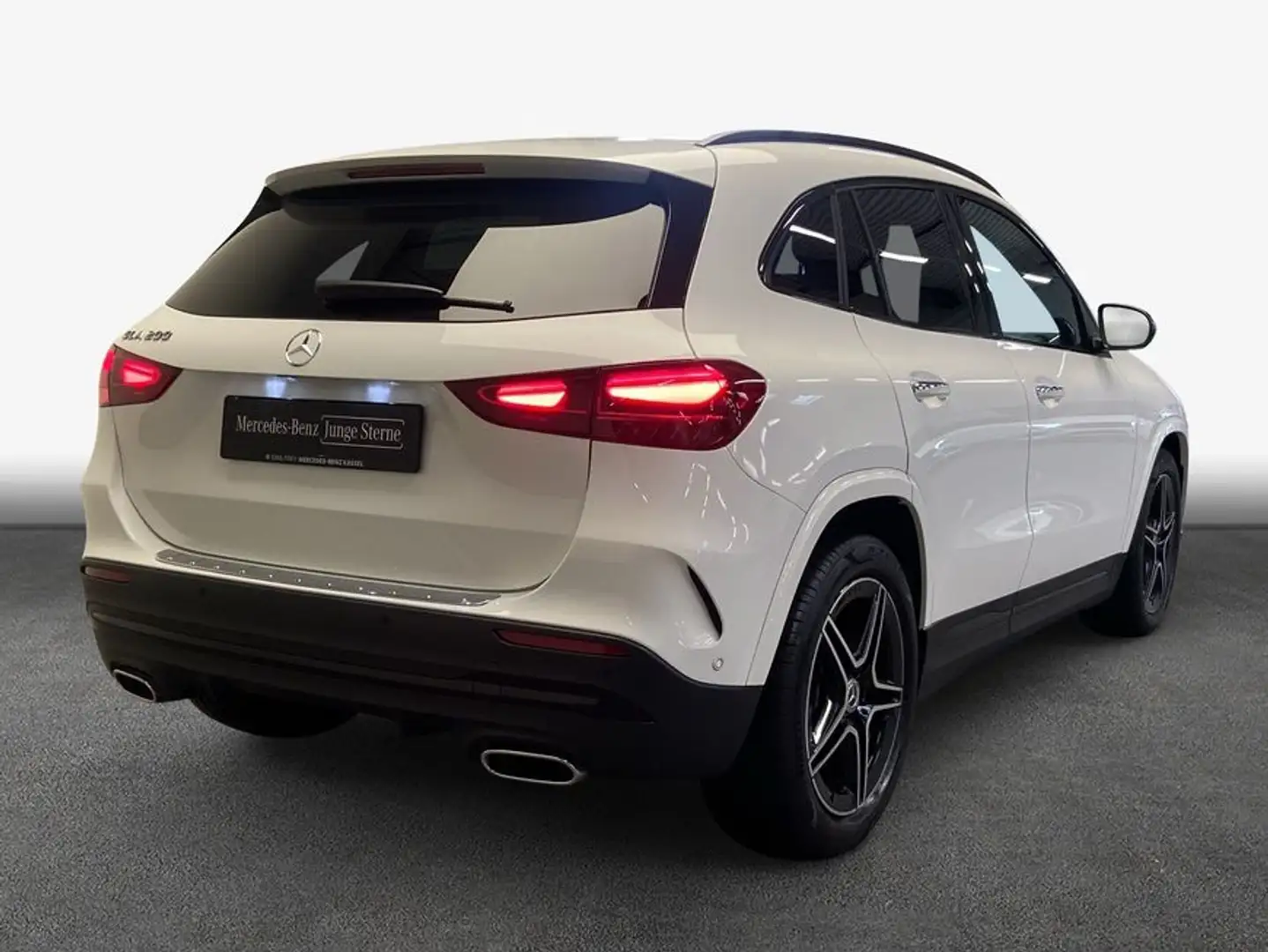 Mercedes-Benz GLA 200 GLA Weiß - 2