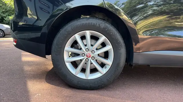 Jaguar F-Pace view 15