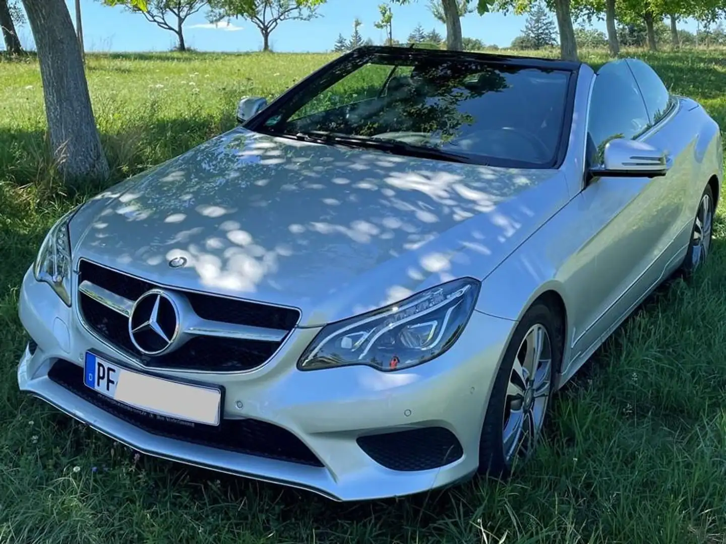 Mercedes-Benz E 250 E 250 (BlueTEC) d Cabrio 9G-TRONIC Silver - 2