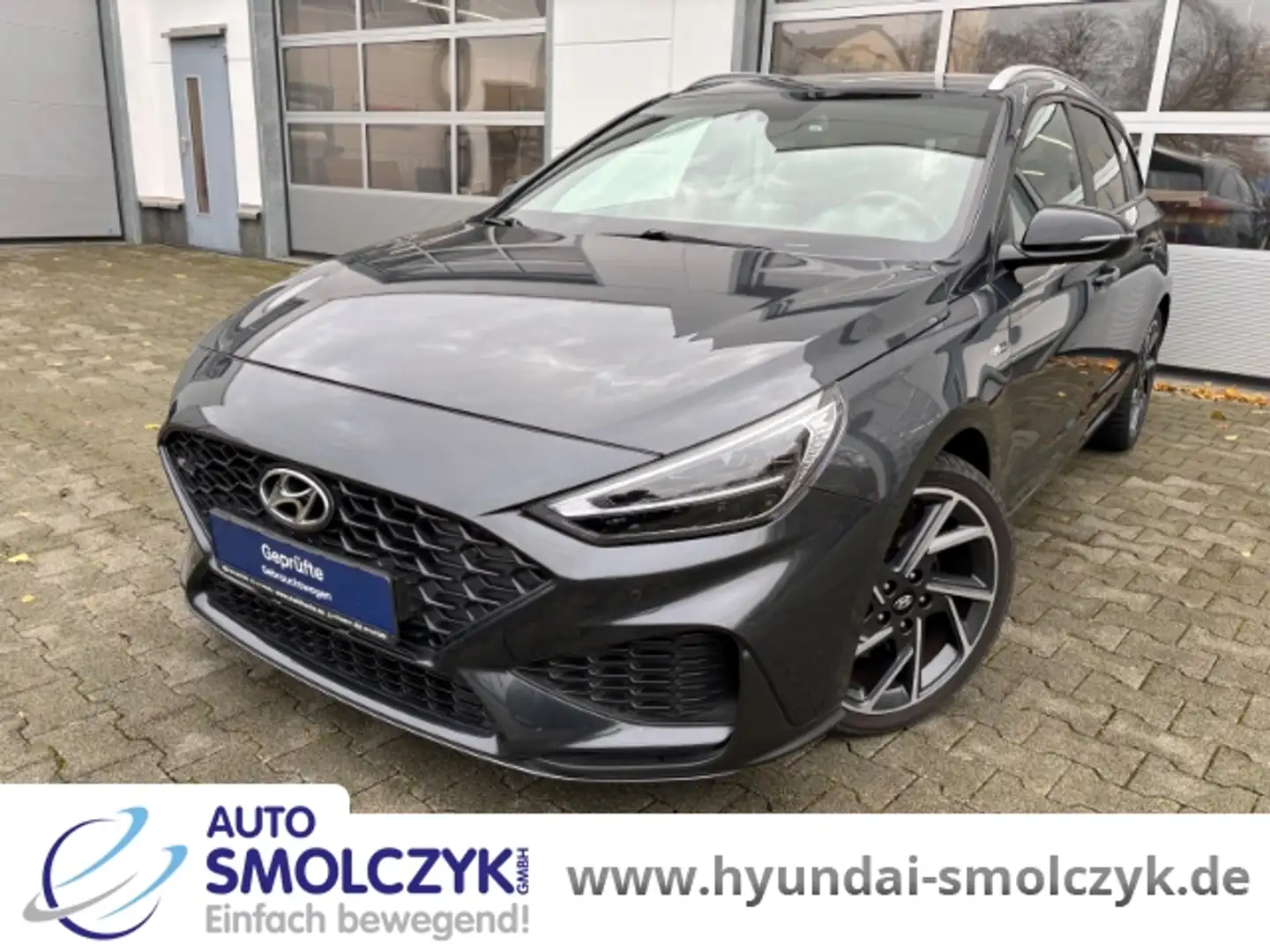 Hyundai i30 N-LINE 1.5 T-GDi 6-MT+NAVI+SITZHEIZUNG+KAMERA Grijs - 1