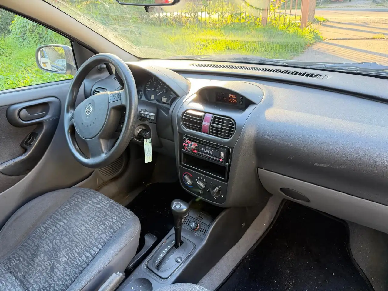Opel Corsa 1.4-16V Comfort Automaat*Nieuwe APK 01-10-2027 *Tr, foto 4