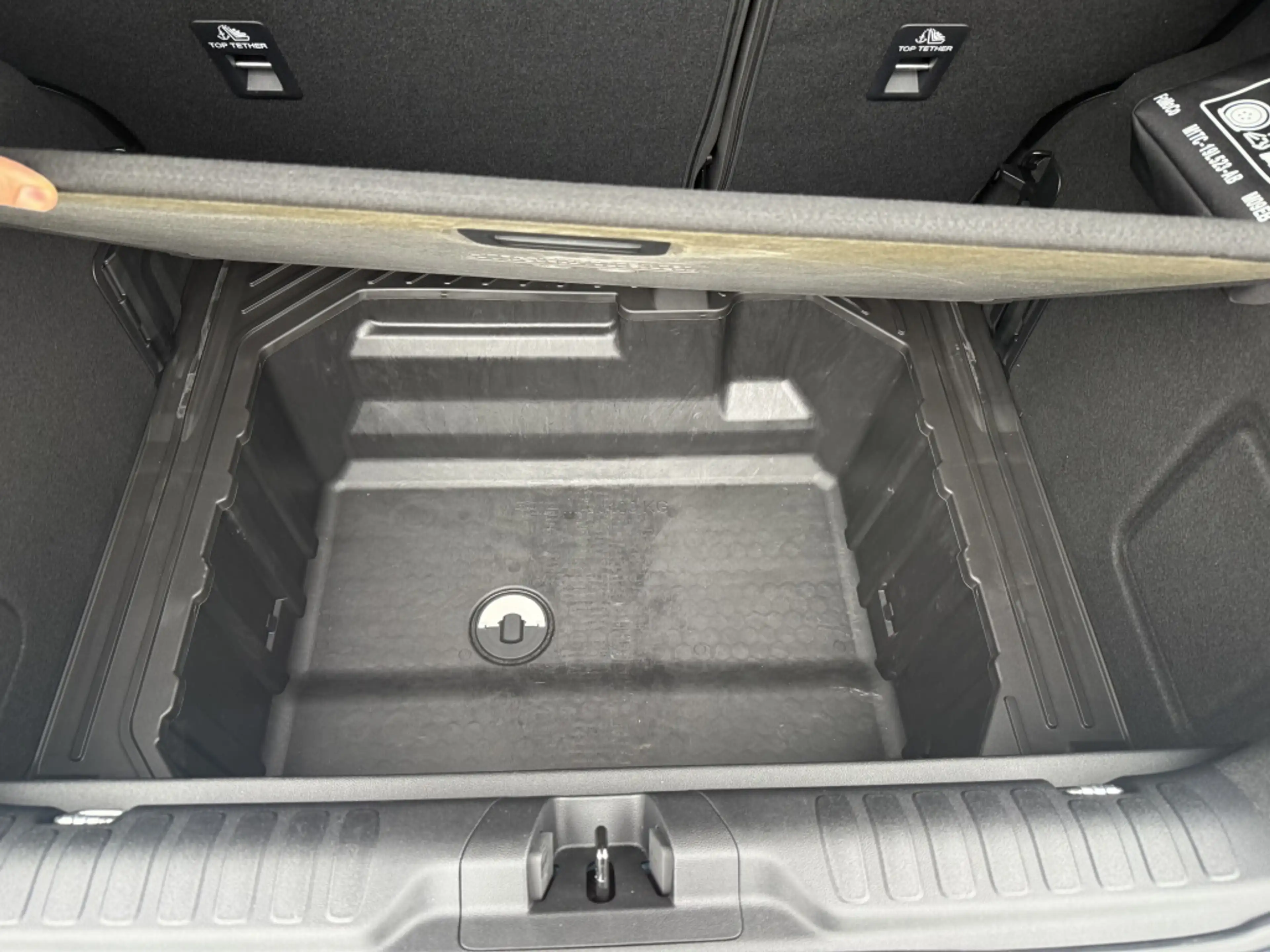 Ford Puma Gen-E Premium 44 kWh PREMIUM DRIVERPACK! WINTERPACK! — photo 8