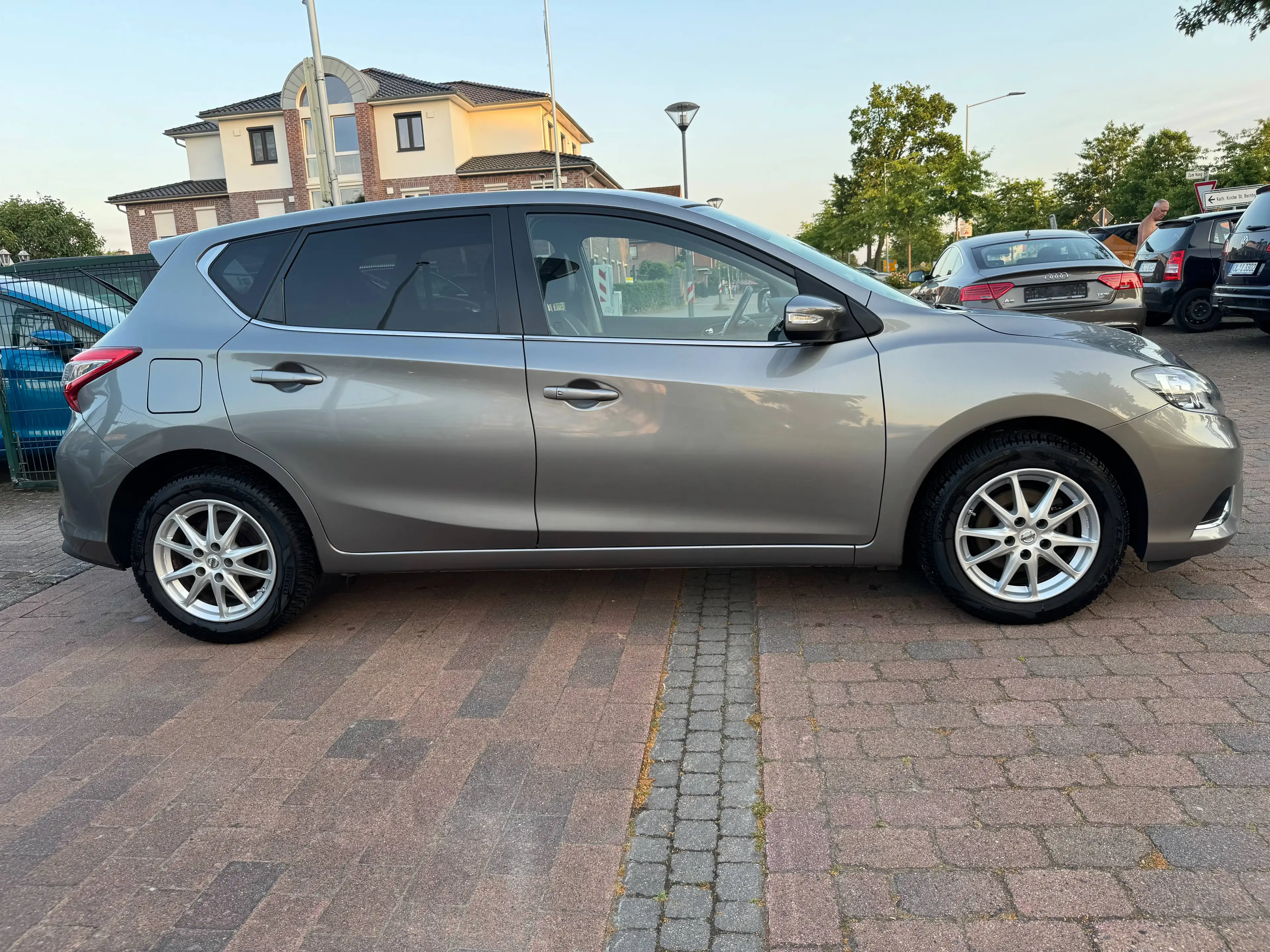 Nissan Pulsar N-Connecta-NAV-Kamera-Shzg-Tempomat — photo 5