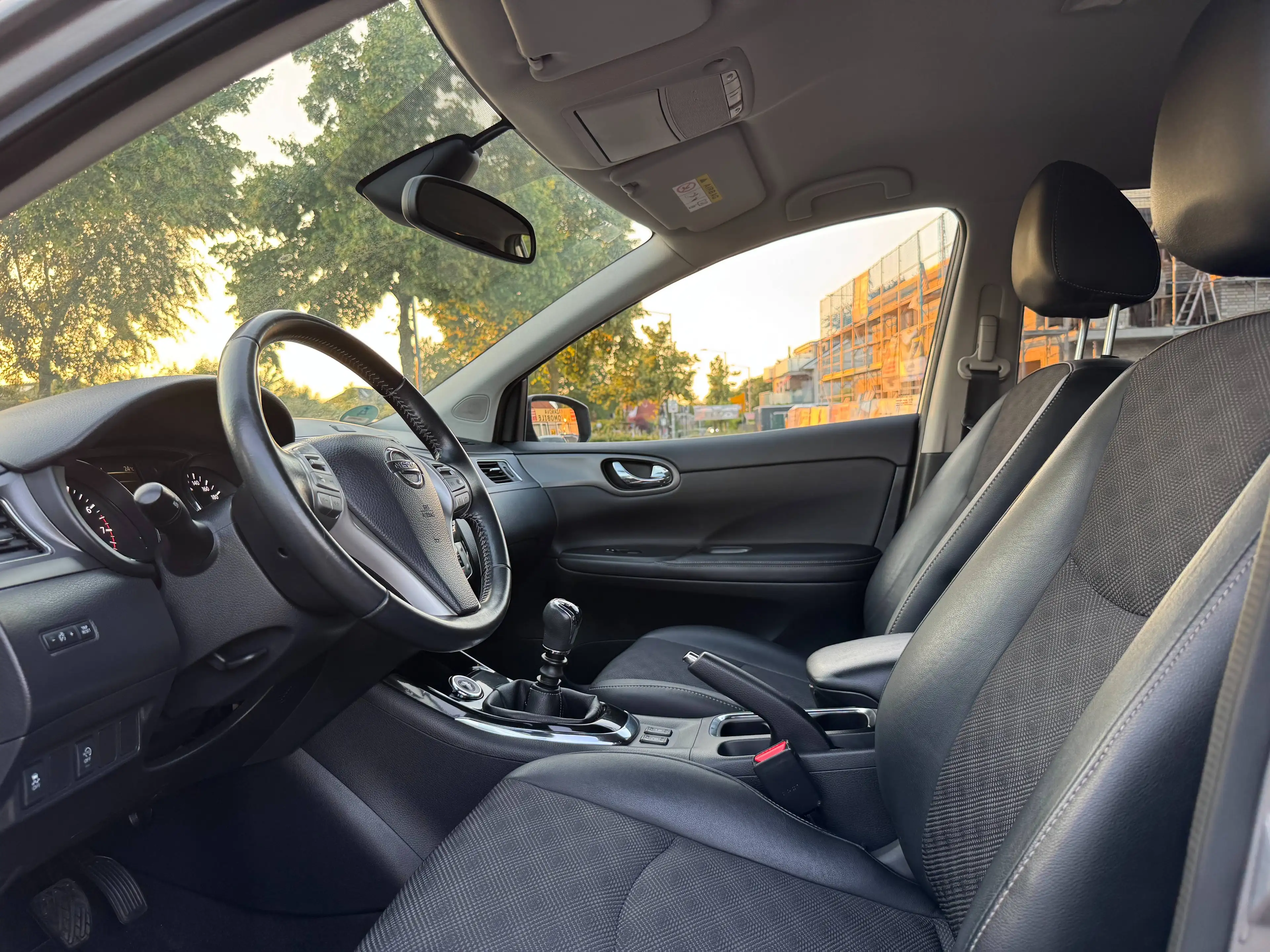 Nissan Pulsar N-Connecta-NAV-Kamera-Shzg-Tempomat — photo 15