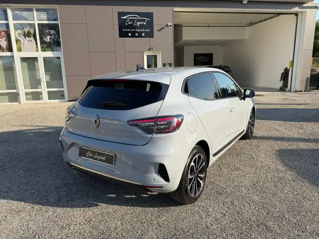 Renault Clio view 5