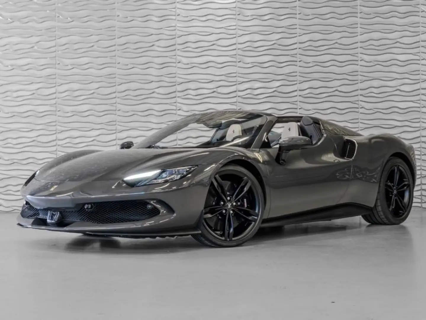 Ferrari 296 GTS *DAYTONA*LIFT*AFS*CARBON*2025* Gris - 1