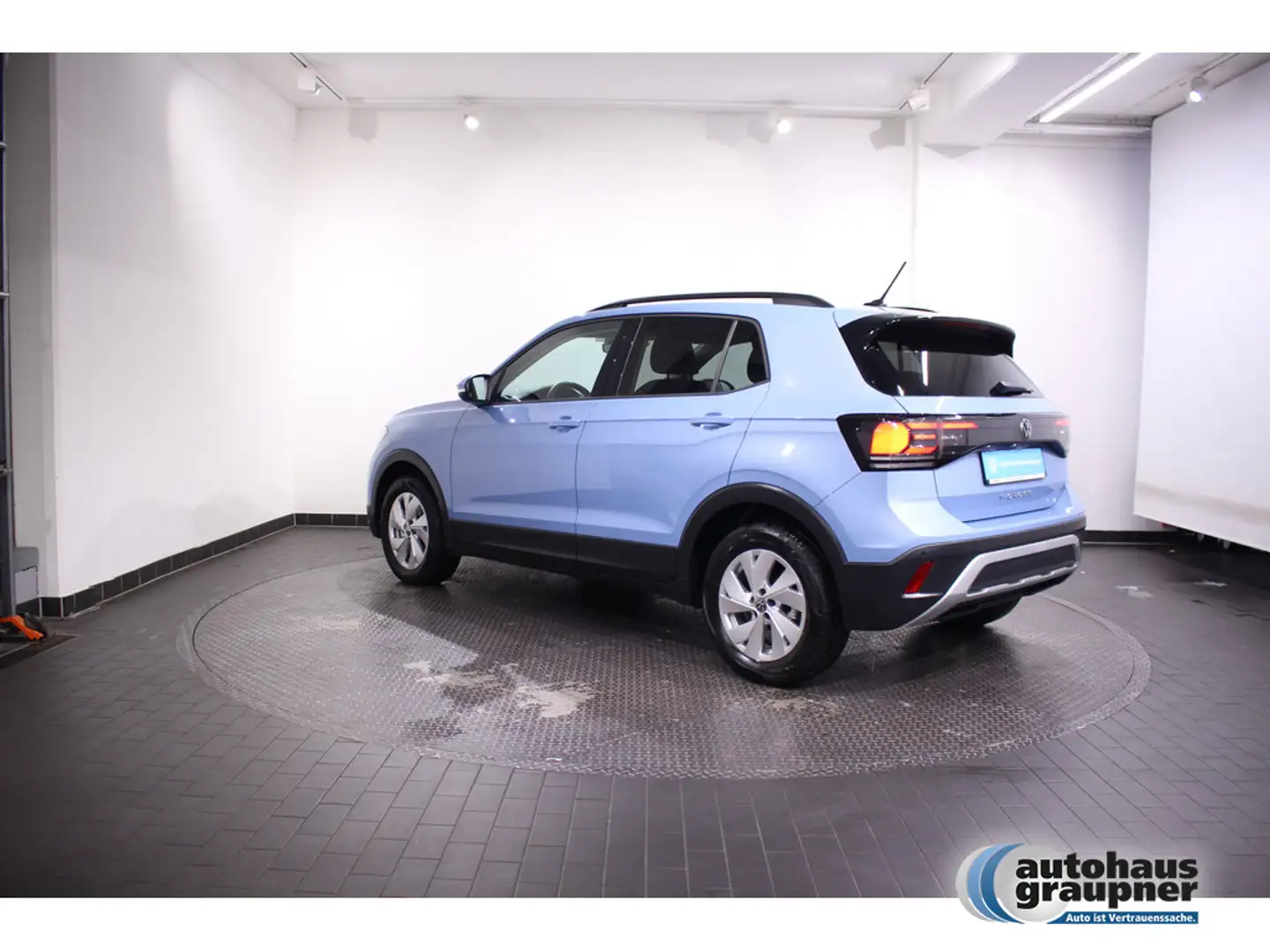 Volkswagen T-Cross 1.0 TSI Life PDC SHZ NAVI ACC LED - 2