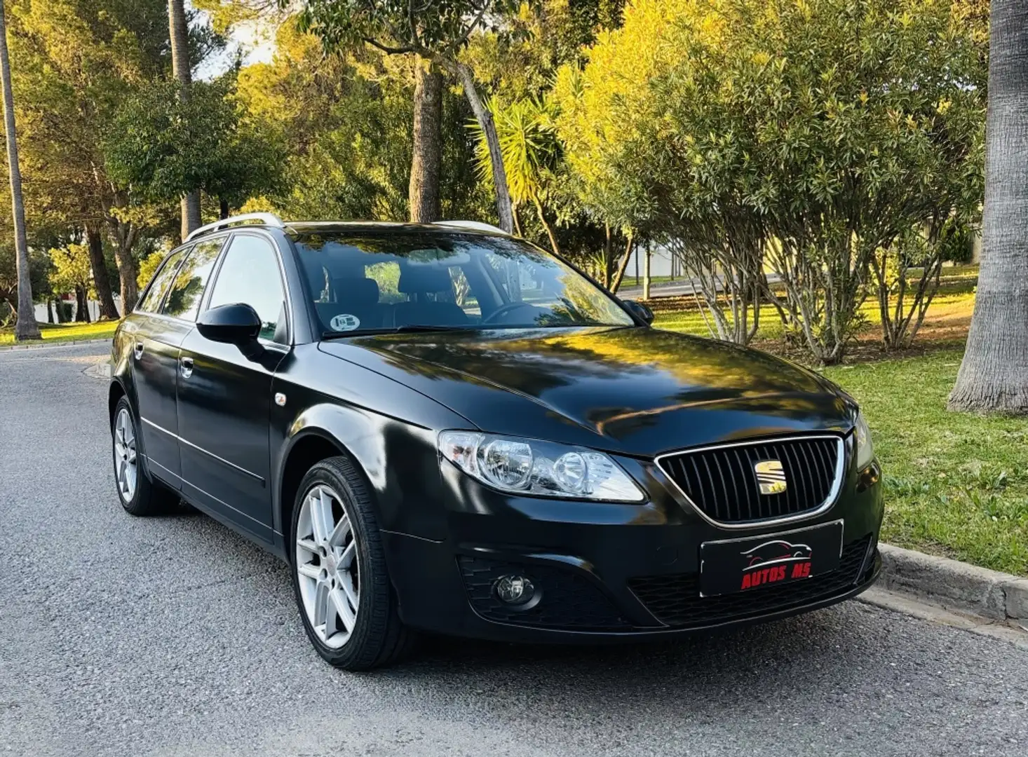 SEAT Exeo ST 2.0TDI CR Style 143 Noir - 1
