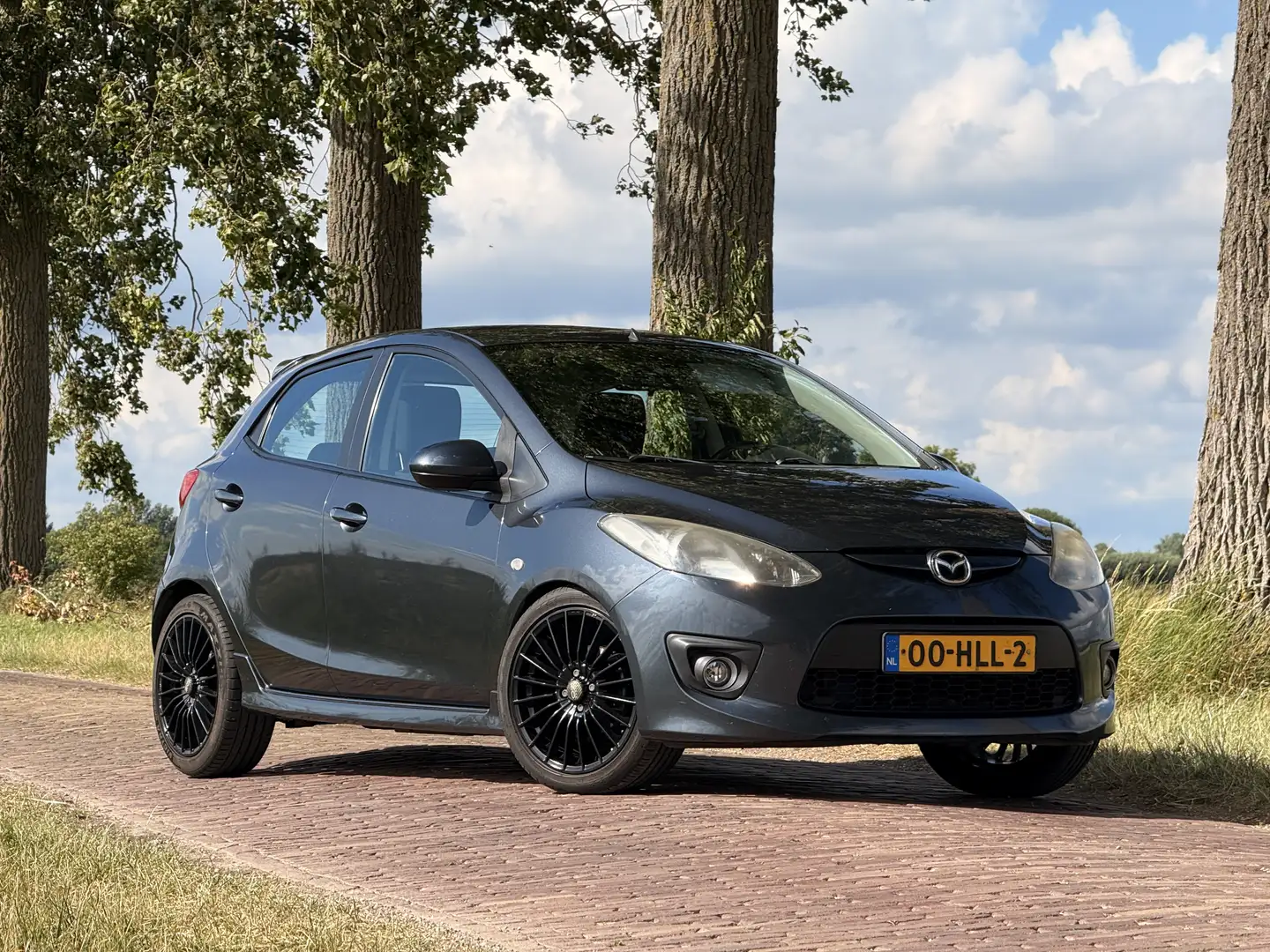 Mazda 2 1.5 GT-M Cruise Airco Stoelverwarming Gris - 1