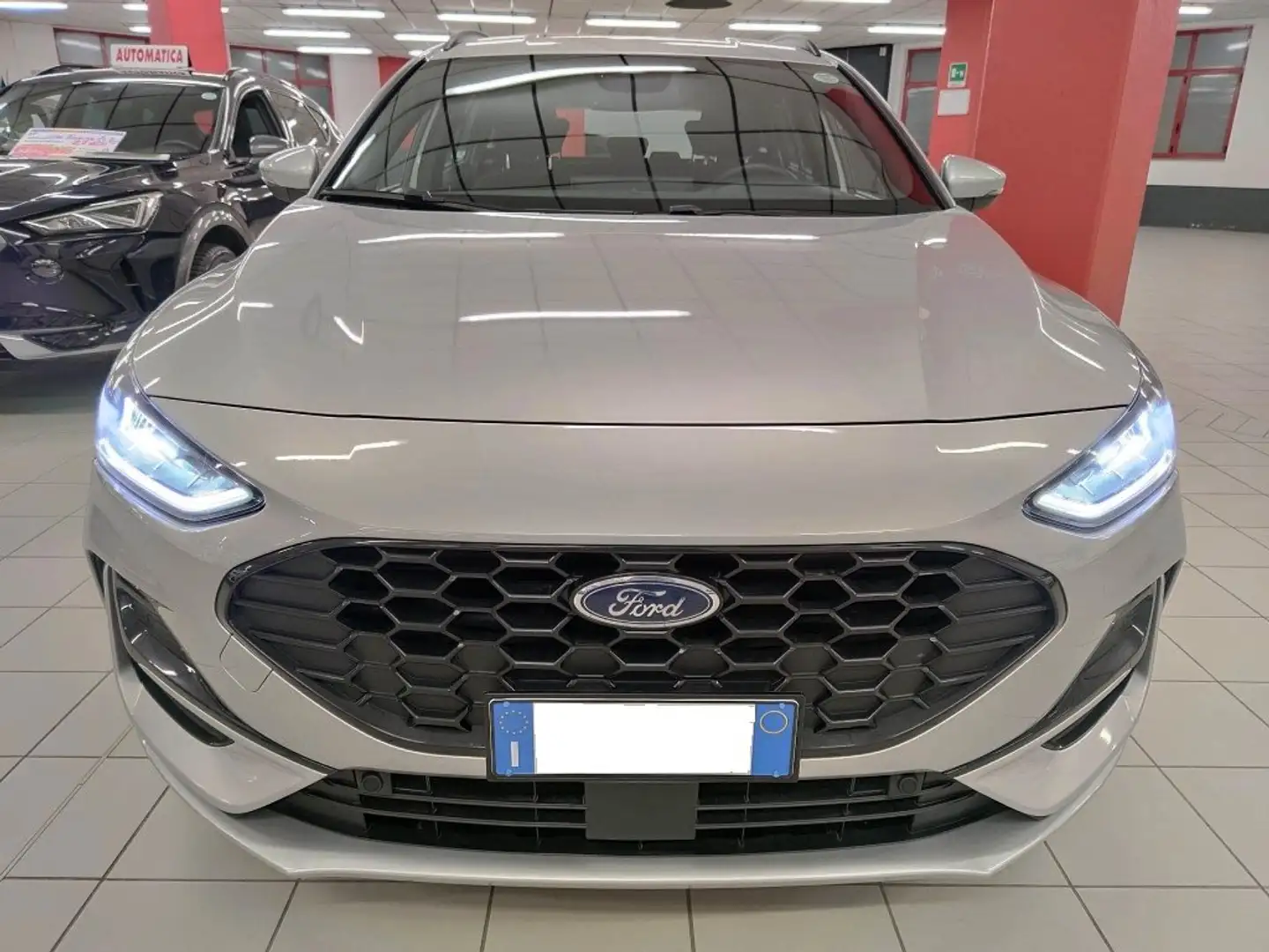 Ford Focus 1.0 125cv Hybrid SW ST Line Automatica SUPER PROMO Срібний - 2