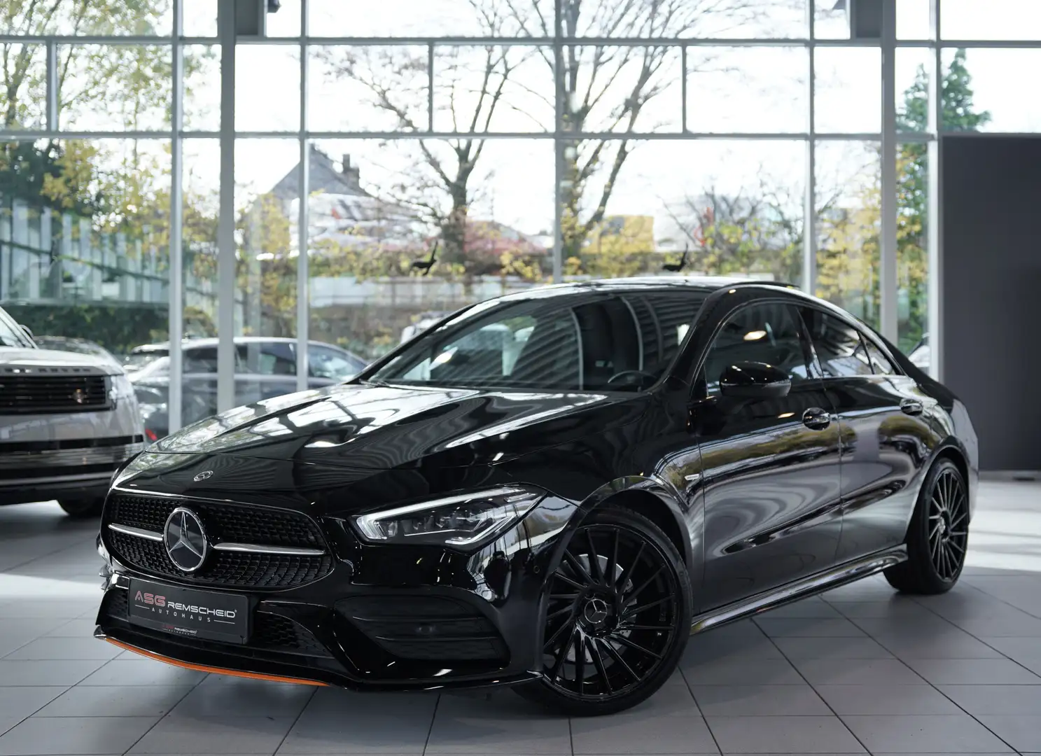 Mercedes-Benz CLA 200 Edition 1 AMG Line *Pano *Digital *Night Noir - 1