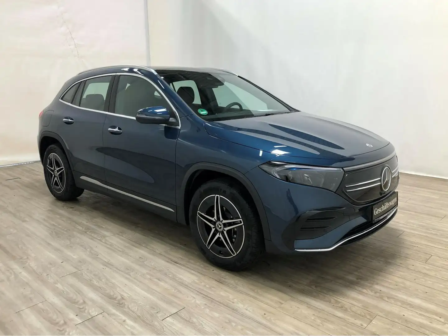 Mercedes-Benz EQA 250 AMG Kamera*AHK*Pano*LED*Distr*el. Heckkl Blau - 2