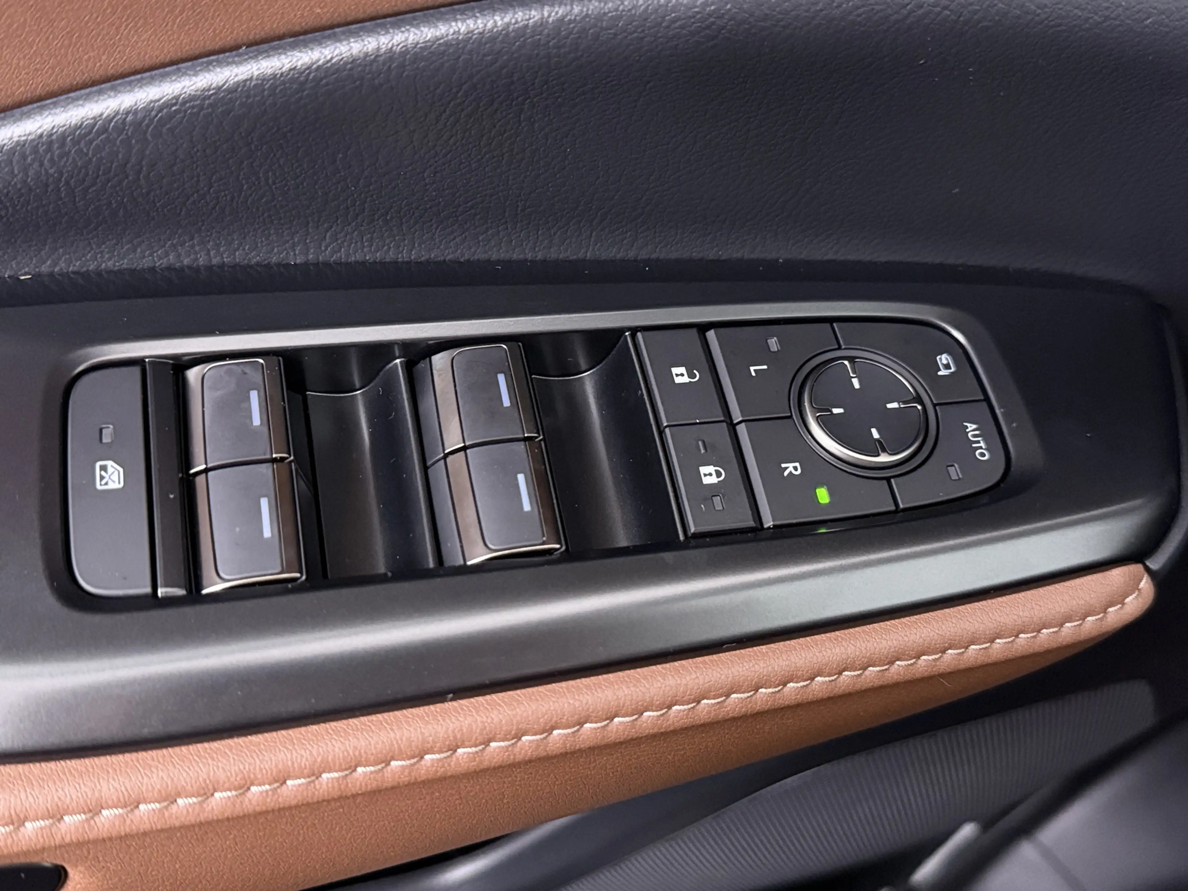 Lexus LBX Relax 2WD | Tech Pack | — photo 4