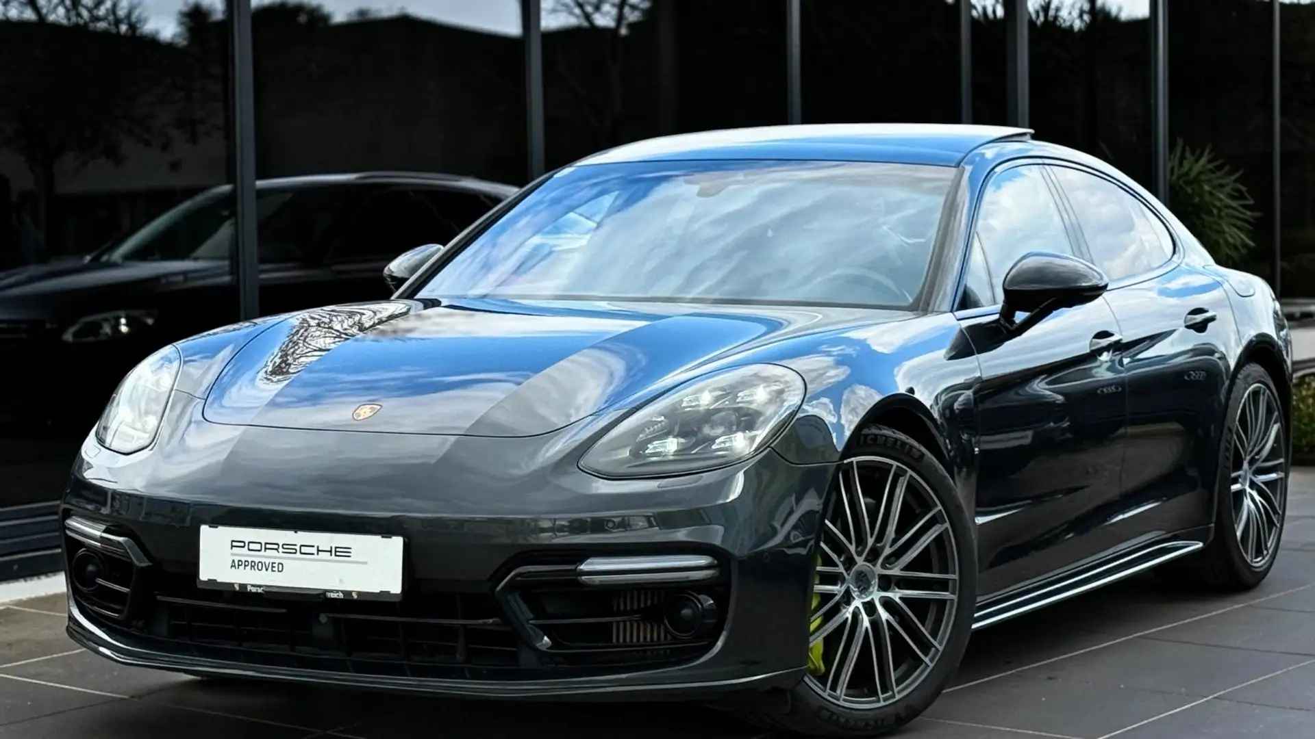 Porsche Panamera Turbo S *SportDesign-Paket +Approved Garantie E-H Grau - 1