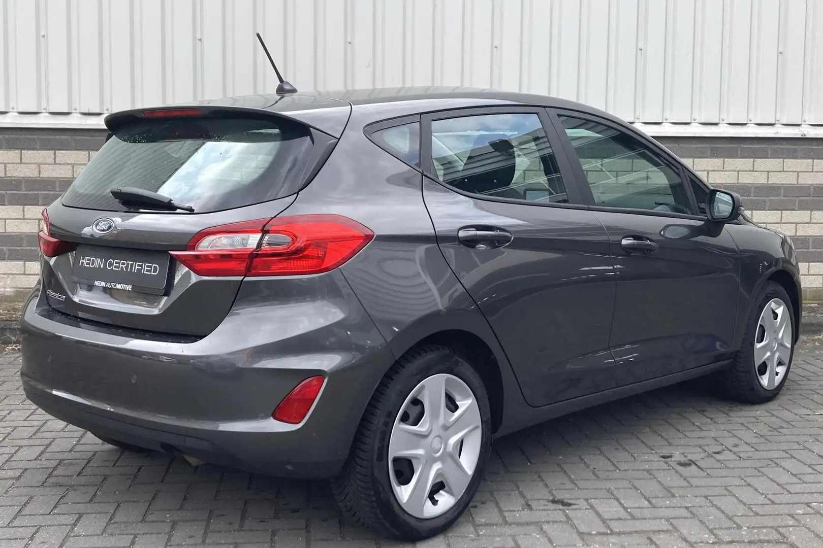 Ford Fiesta 1.1 Trend Grijs - 2