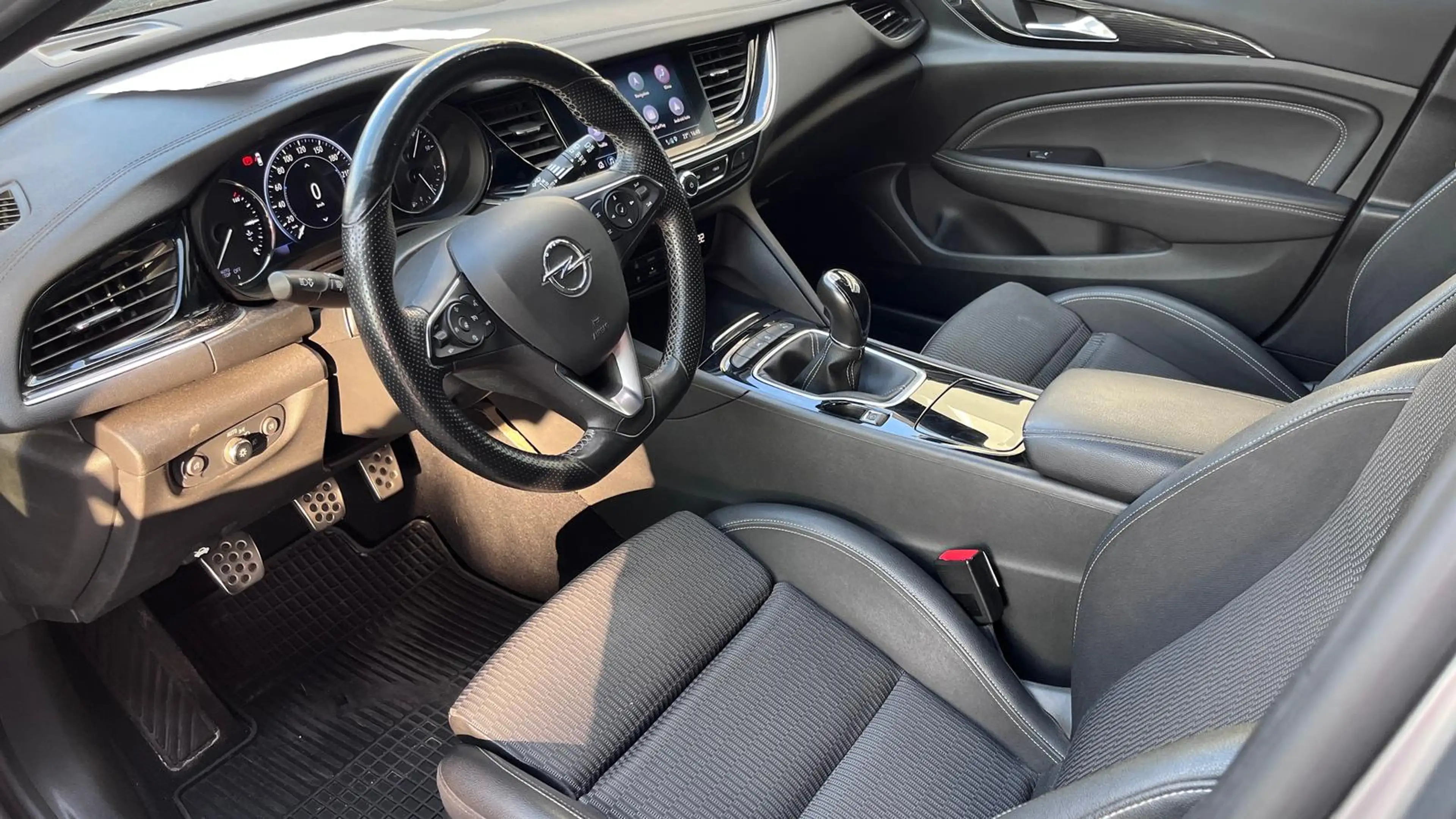 Opel Insignia Innovation 2.0*LED*RFK*KEYLESS*EL.HECK* — photo 2