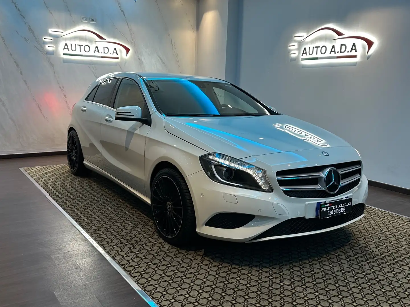 Mercedes-Benz A 180 A 180 CDI Automatic Dark Night Edition Weiß - 2