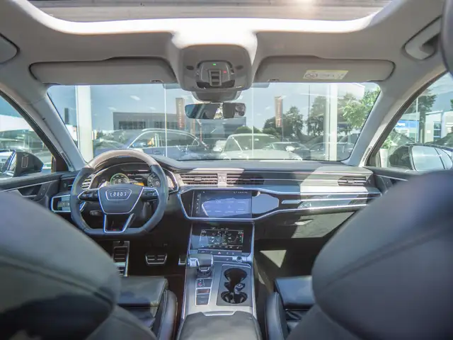 Audi A6 view 3