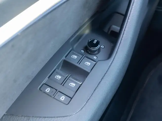 Audi A6 view 27
