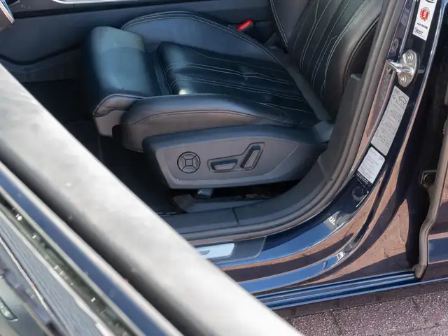 Audi A6 view 14