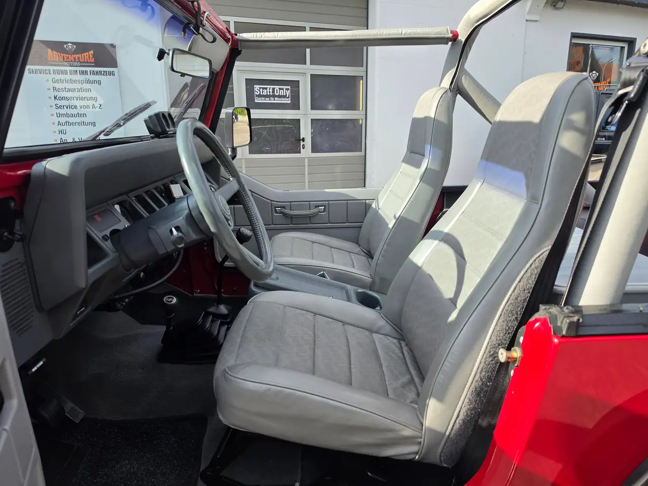 Jeep Wrangler 4,2 L 1.Hand 33.000km " Sammlerfahrzeug !", foto 5