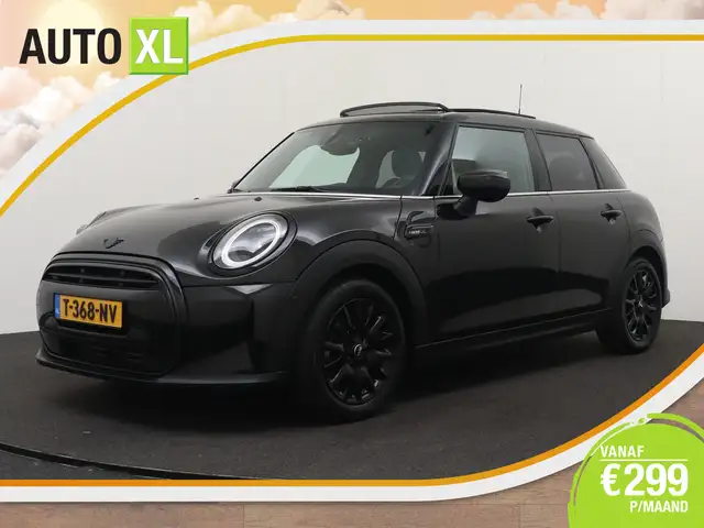 MINI Autres 5-Deurs 1.5 136 PK Aut. Cooper Camden Edition Pano