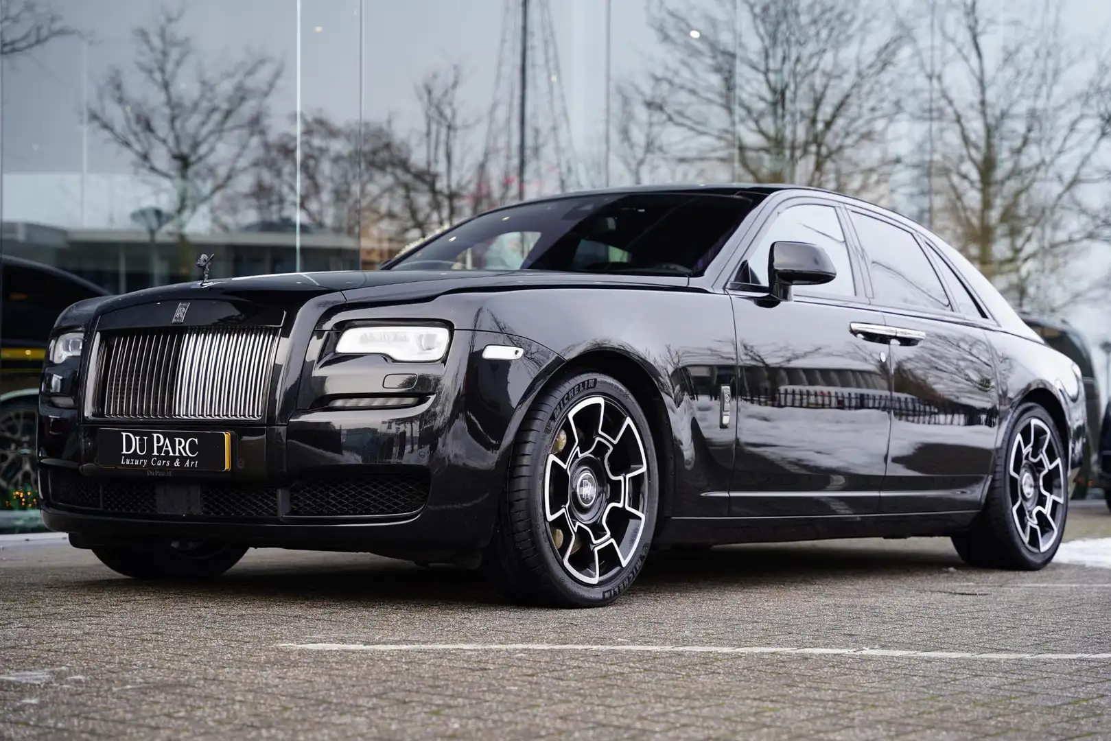 Rolls-Royce Ghost 6.6 V12 Black Badge SterrenHemel Bespoke Audio Schwarz - 1