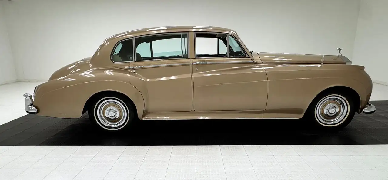 Rolls-Royce Phantom II LWB Saloon, foto 6