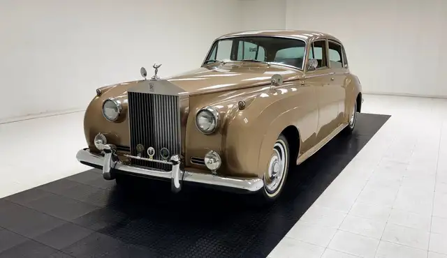 Rolls-Royce Phantom II LWB Saloon
