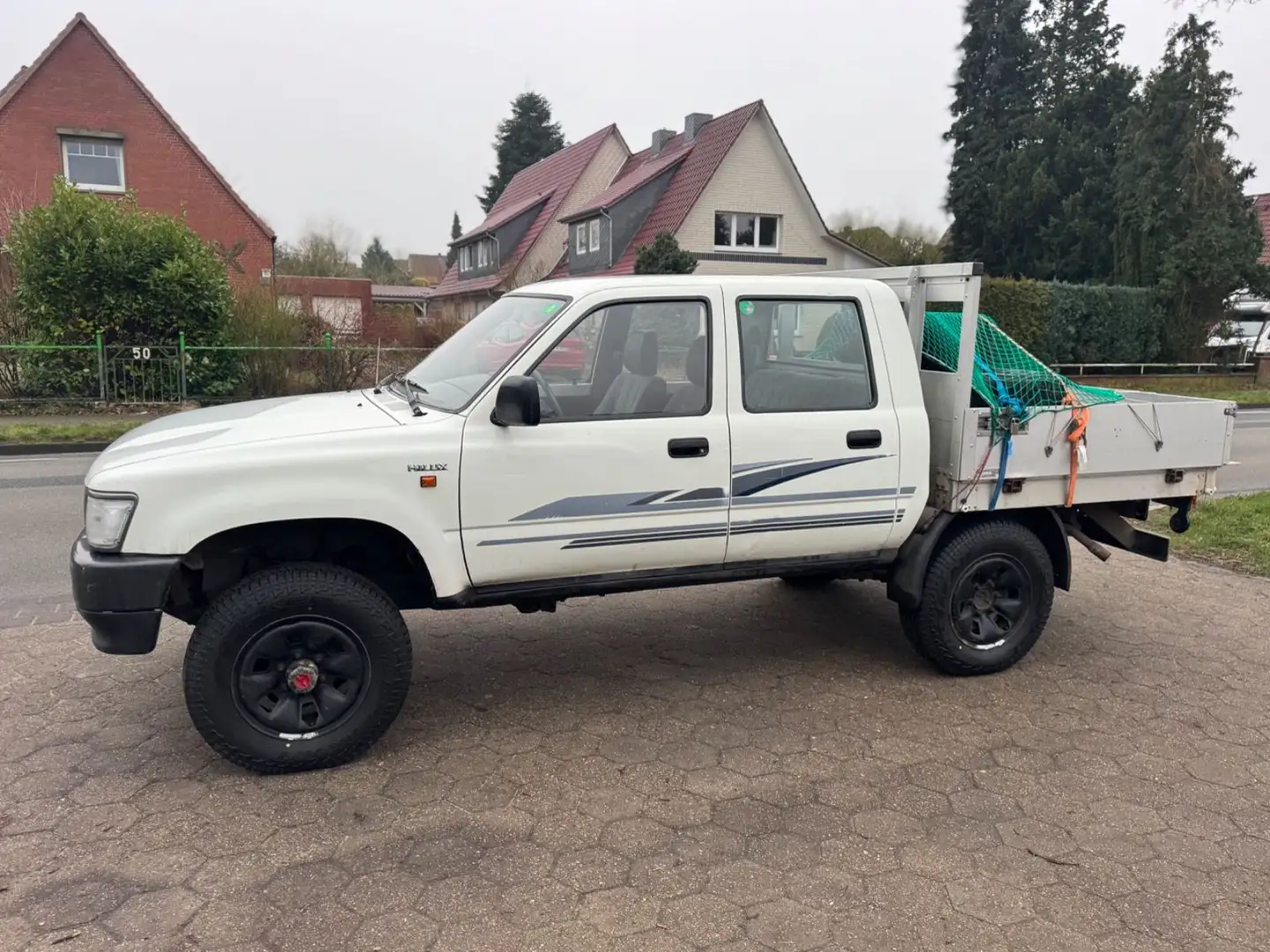 Toyota Hilux 4WD 2.4 Benzin DoubleCab*HU11/26*Schalter* Alb - 1