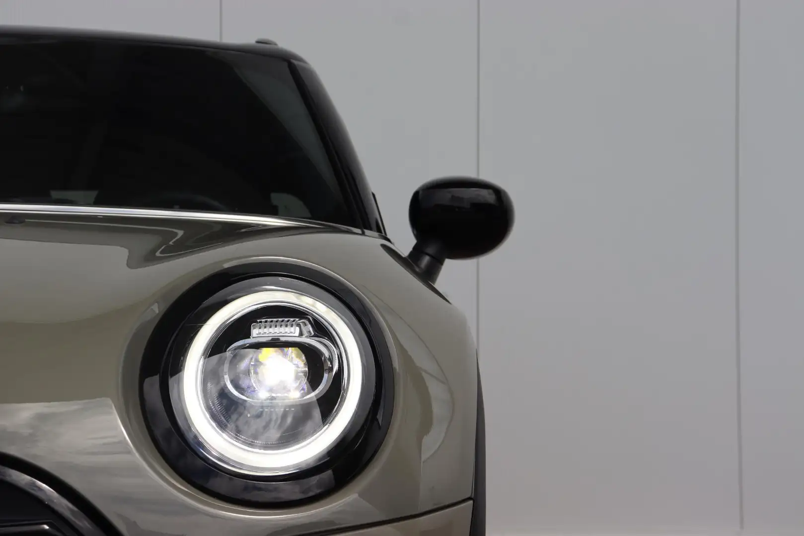MINI Cooper Clubman Mini 1.5 Chili 17" LM Net Spoke zwart/ panoramadak Grijs - 2
