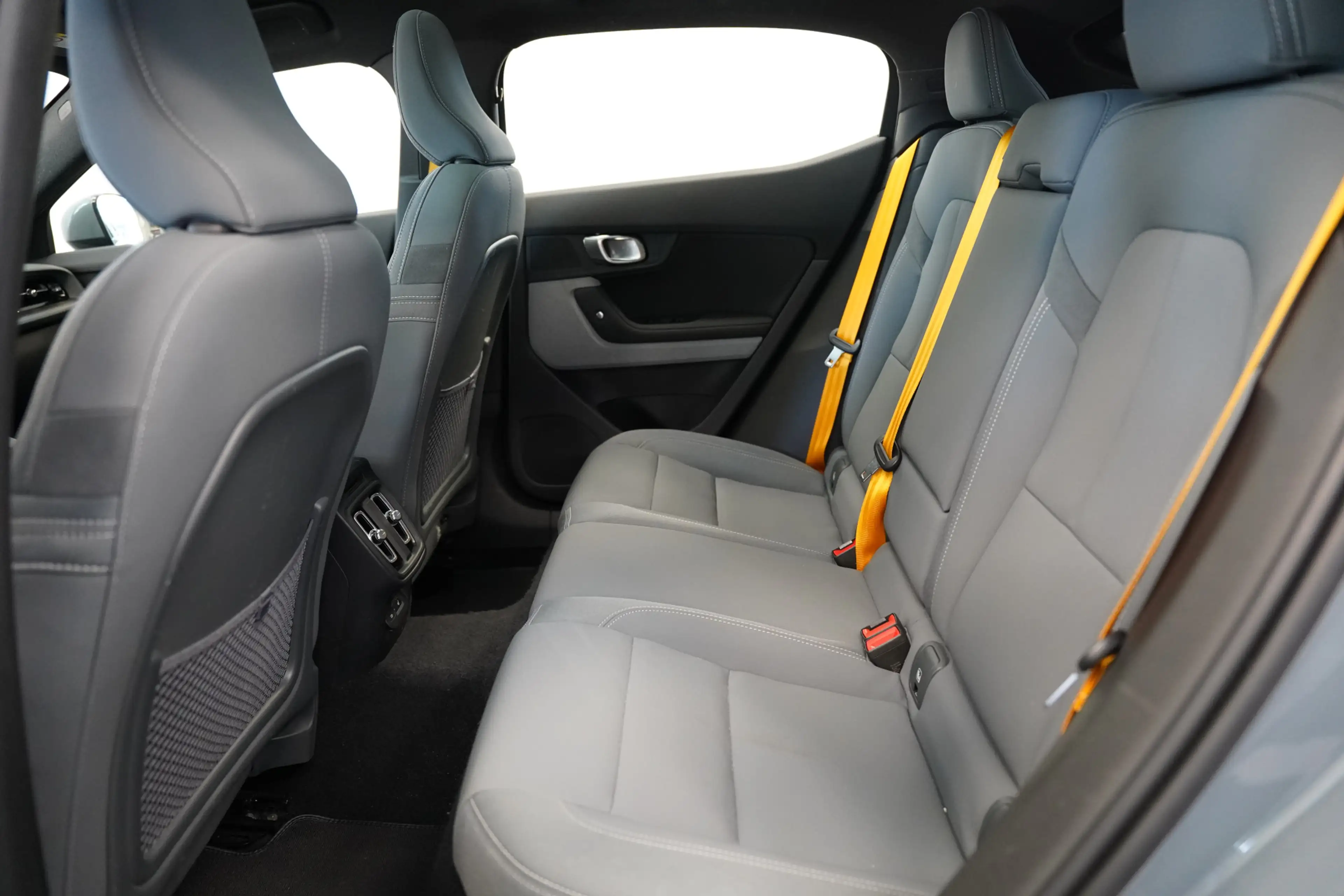 Polestar 2 Long Range Dual Motor Launch Edition 78kWh Perform — photo 23