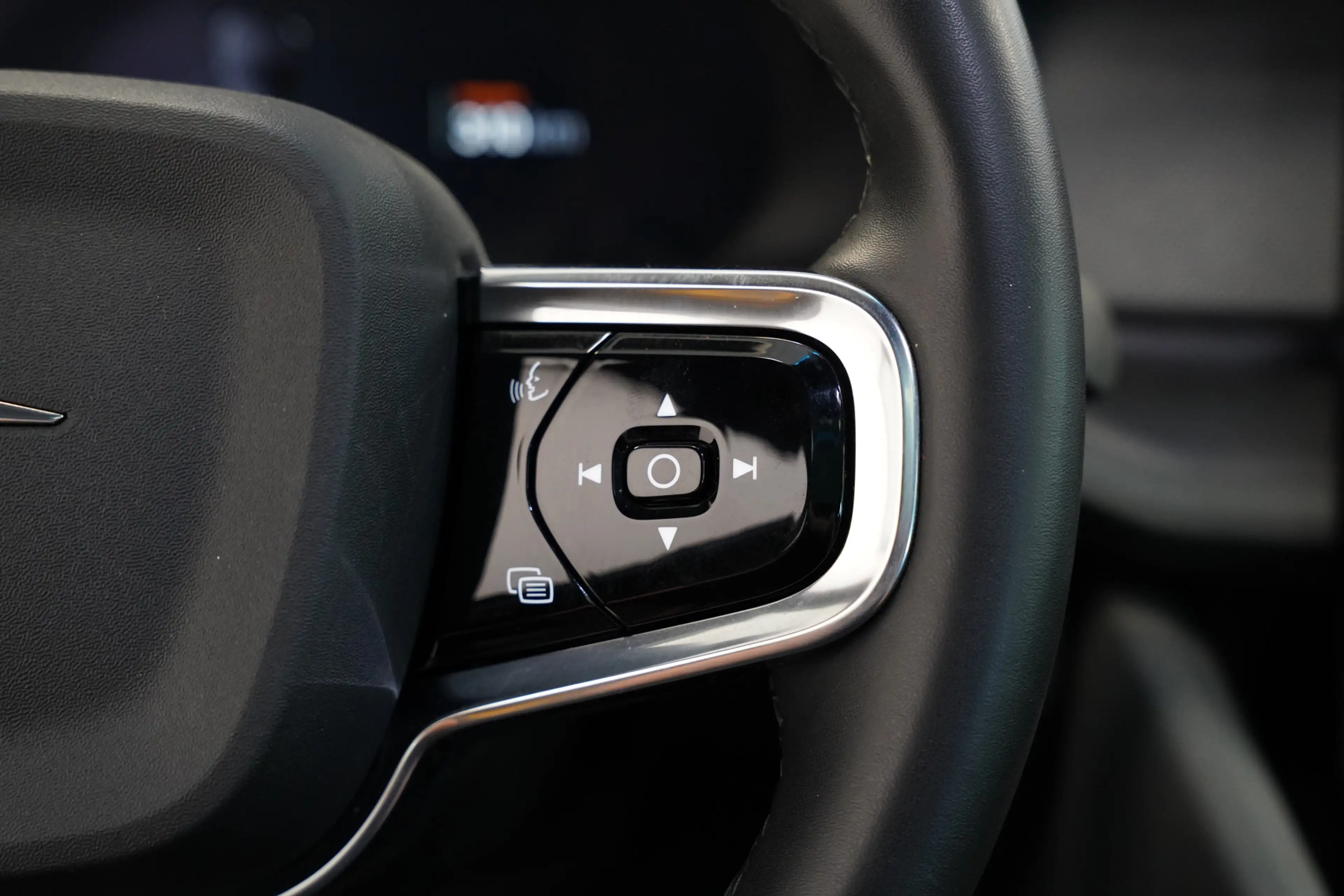 Polestar 2 Long Range Dual Motor Launch Edition 78kWh Perform — photo 10