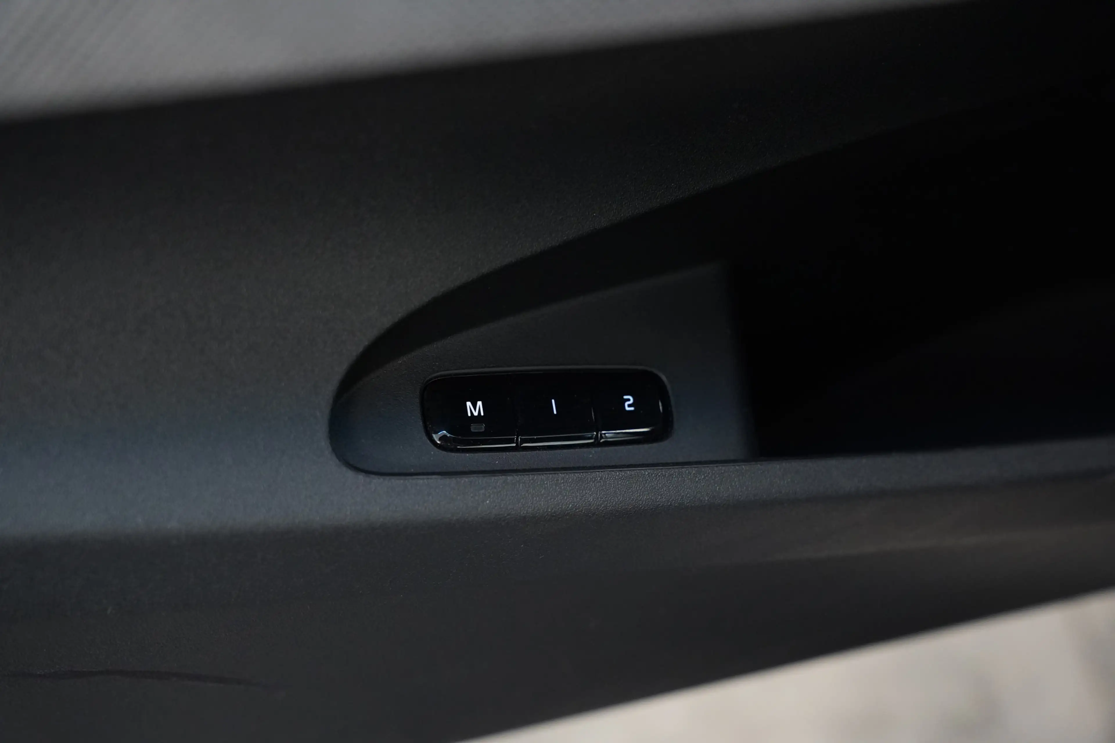 Polestar 2 Long Range Dual Motor Launch Edition 78kWh Perform — photo 21