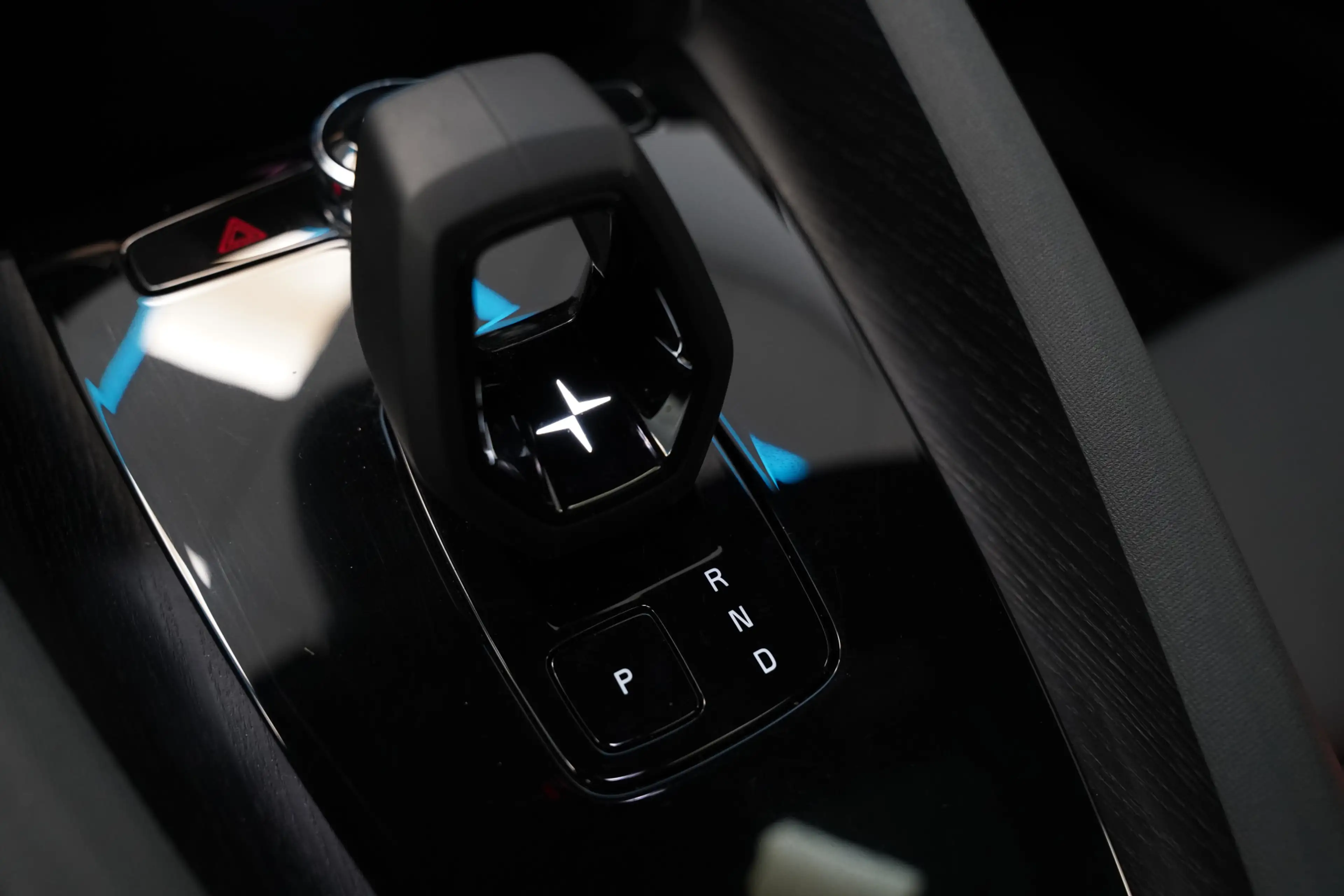 Polestar 2 Long Range Dual Motor Launch Edition 78kWh Perform — photo 14